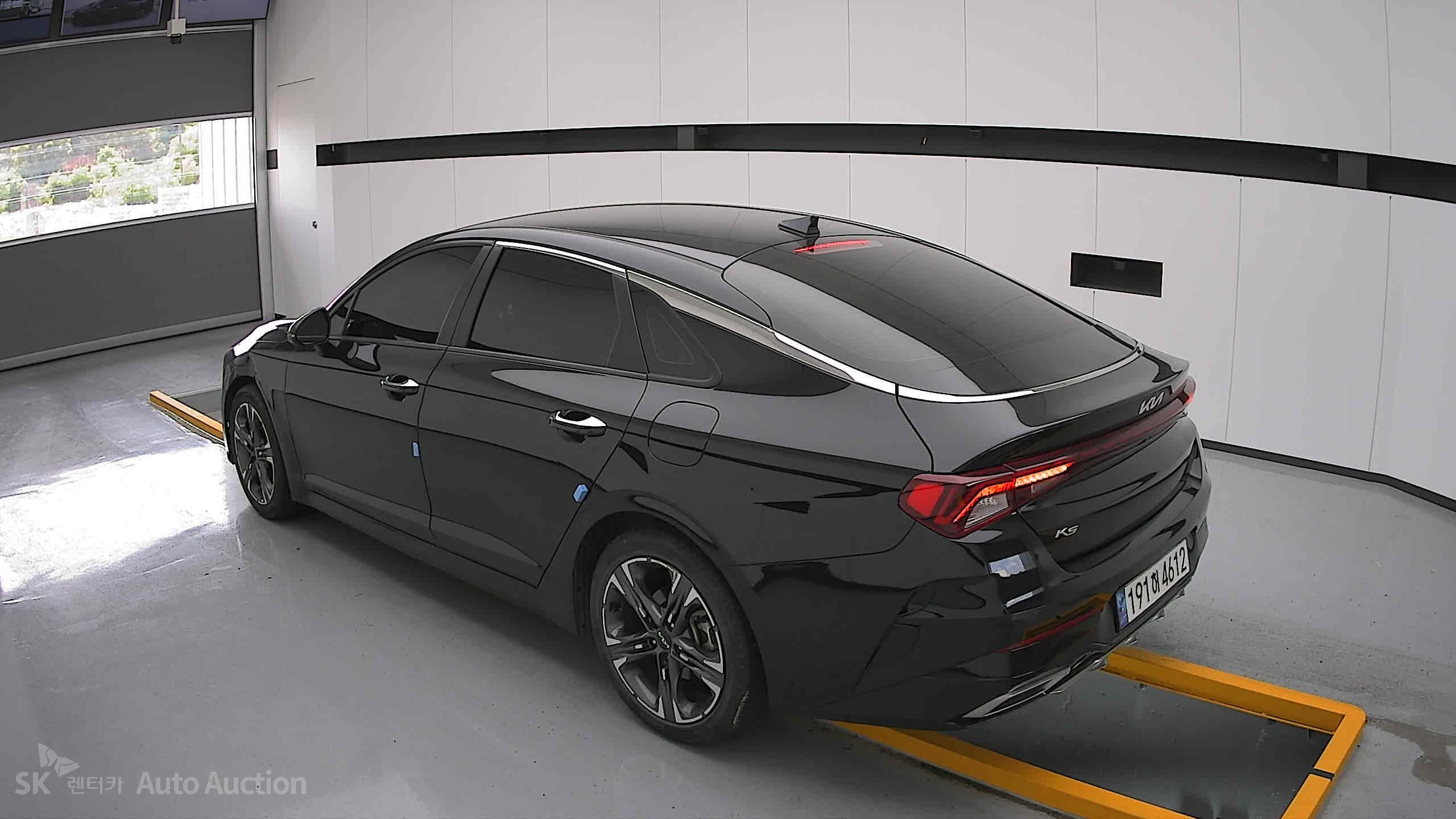 2022 - kia k5