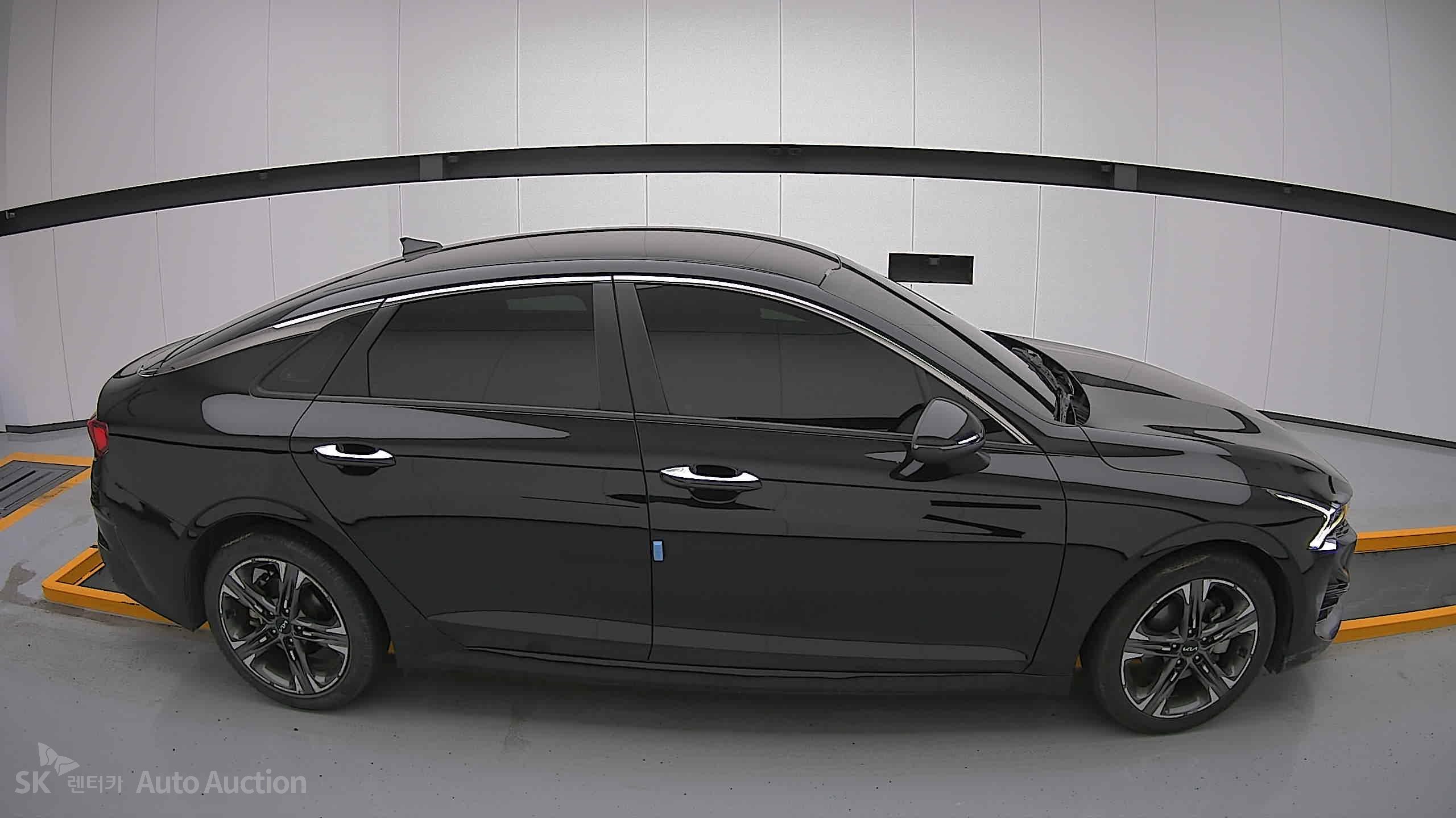2022 - kia k5