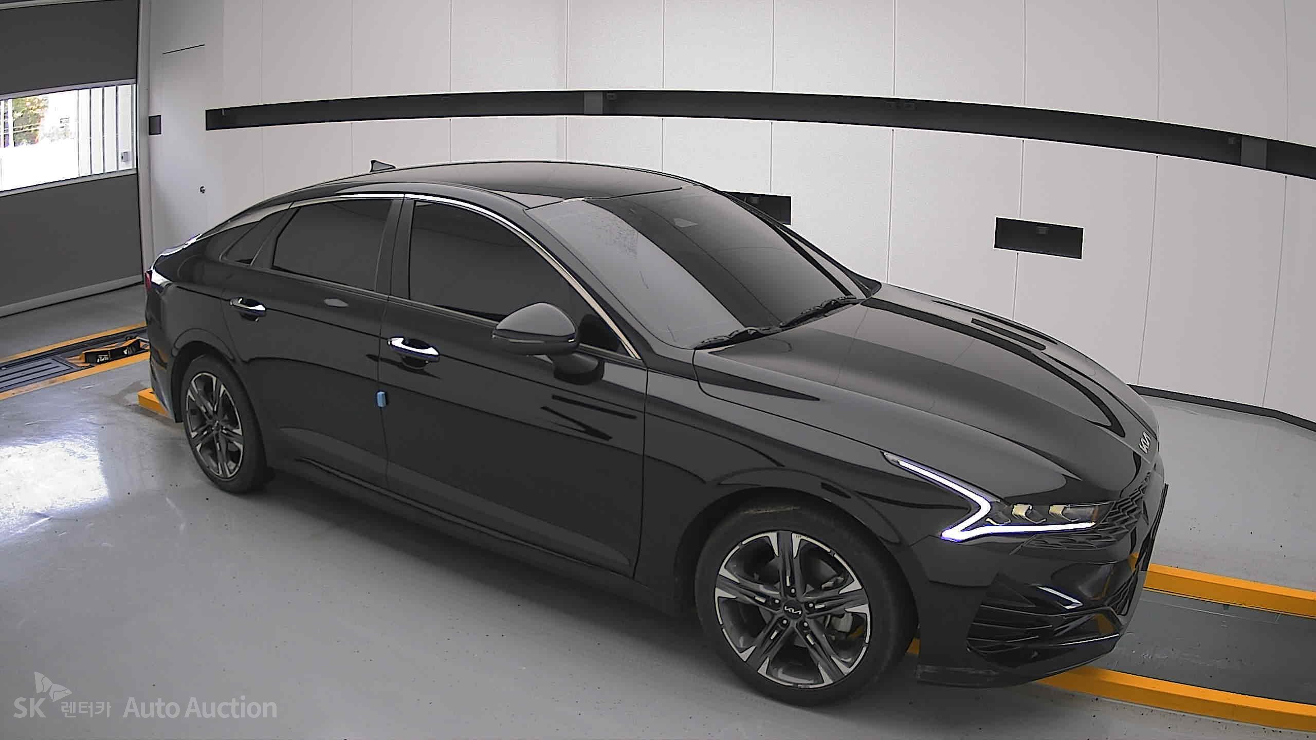 2022 - kia k5
