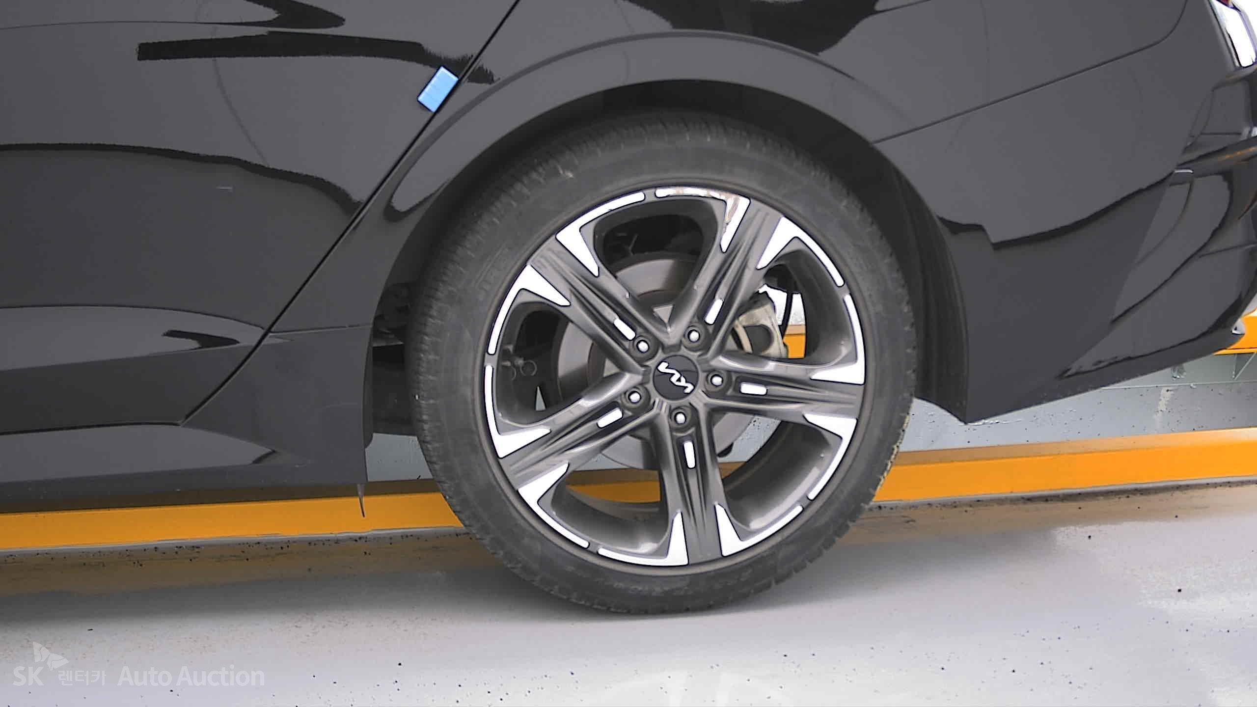 2022 - kia k5