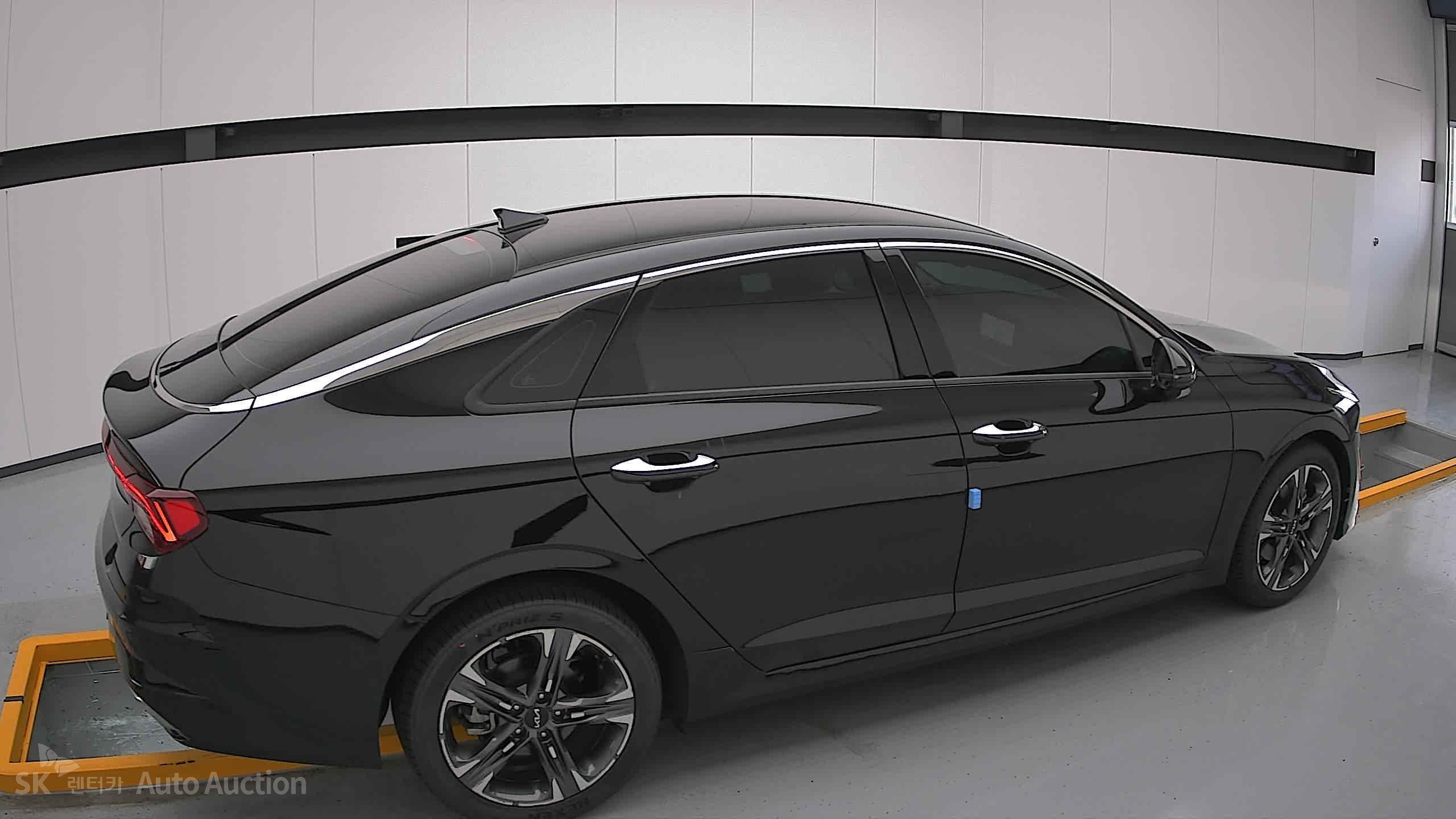 2023 - kia k5
