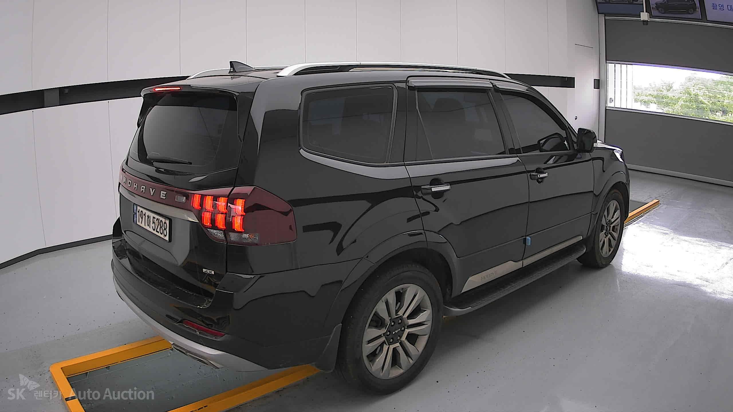 2022 - kia mohave