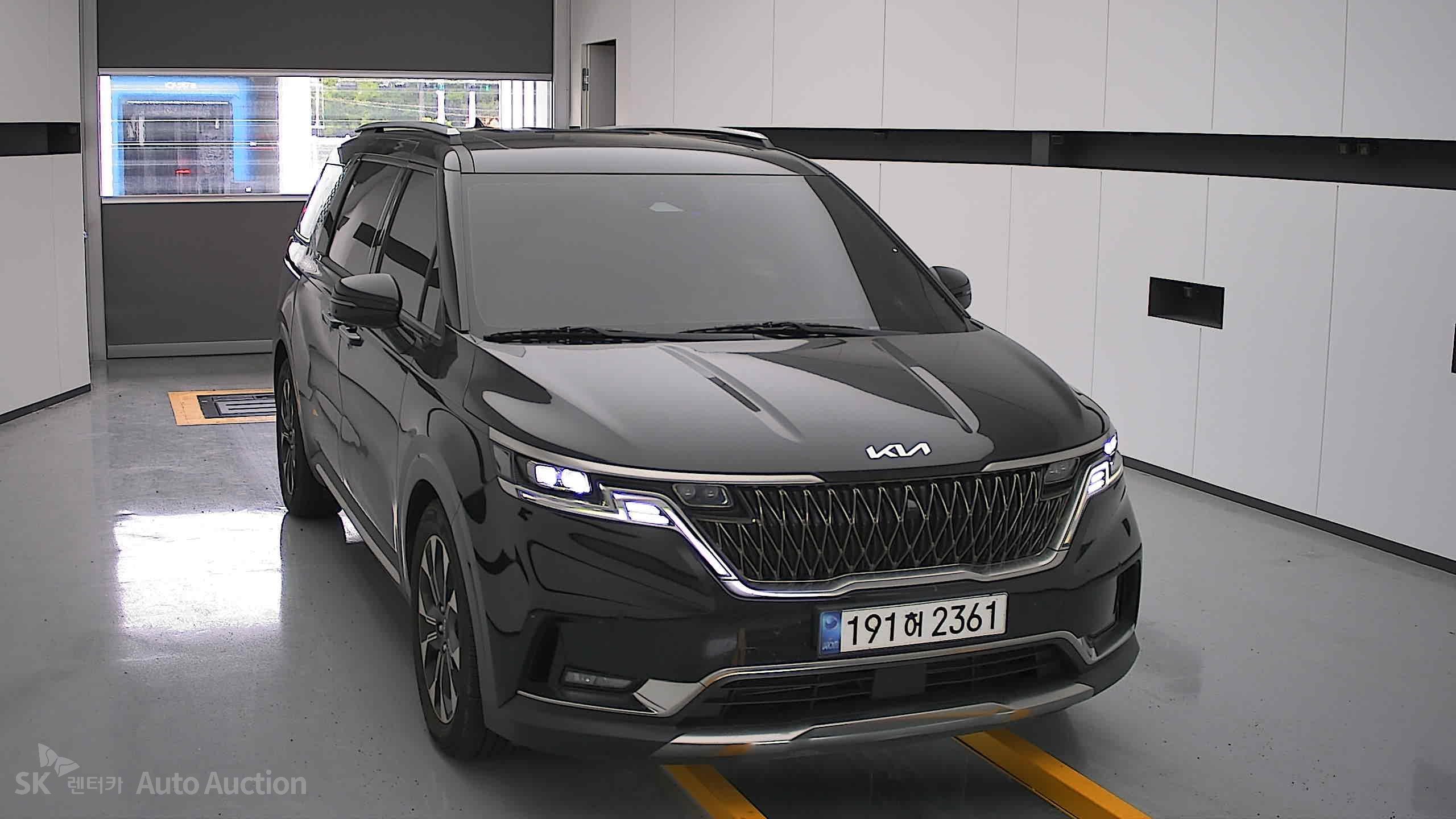 2023 - kia carnival