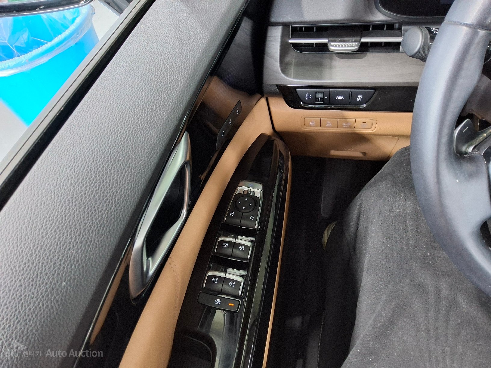 2023 - kia carnival