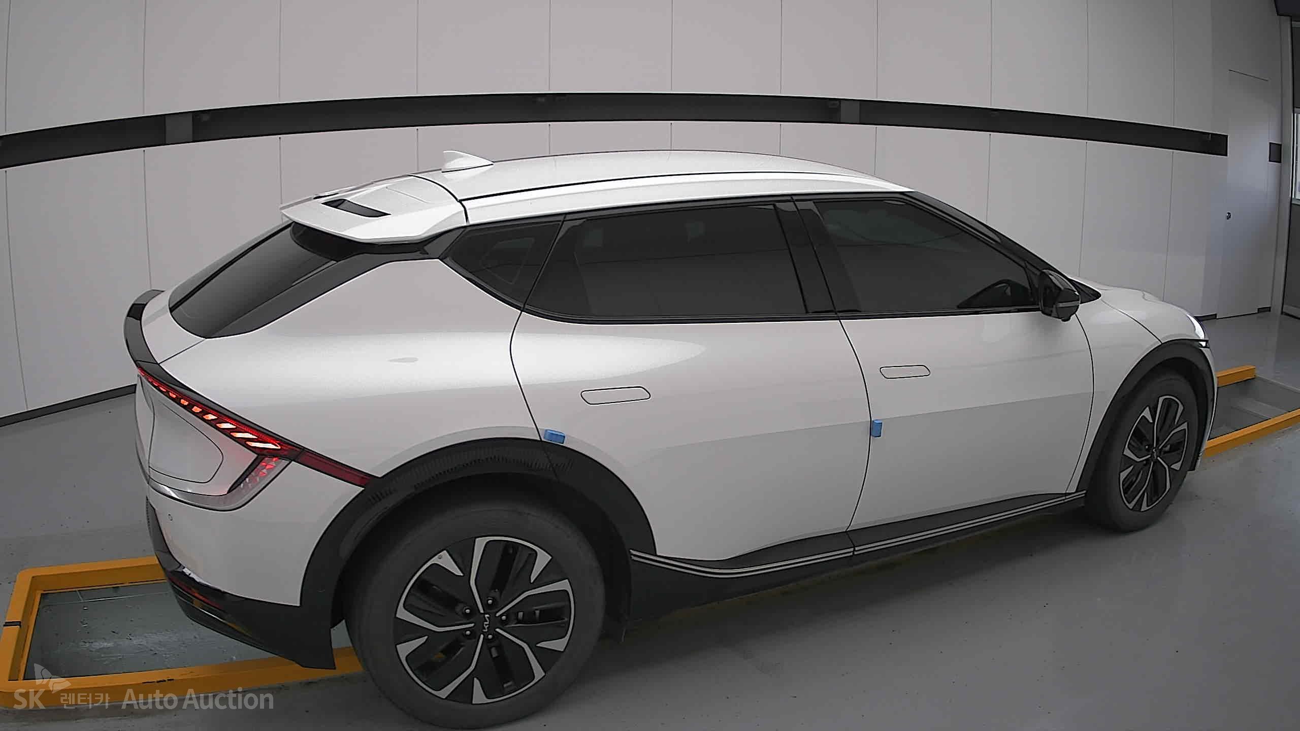 2022 - kia ev6