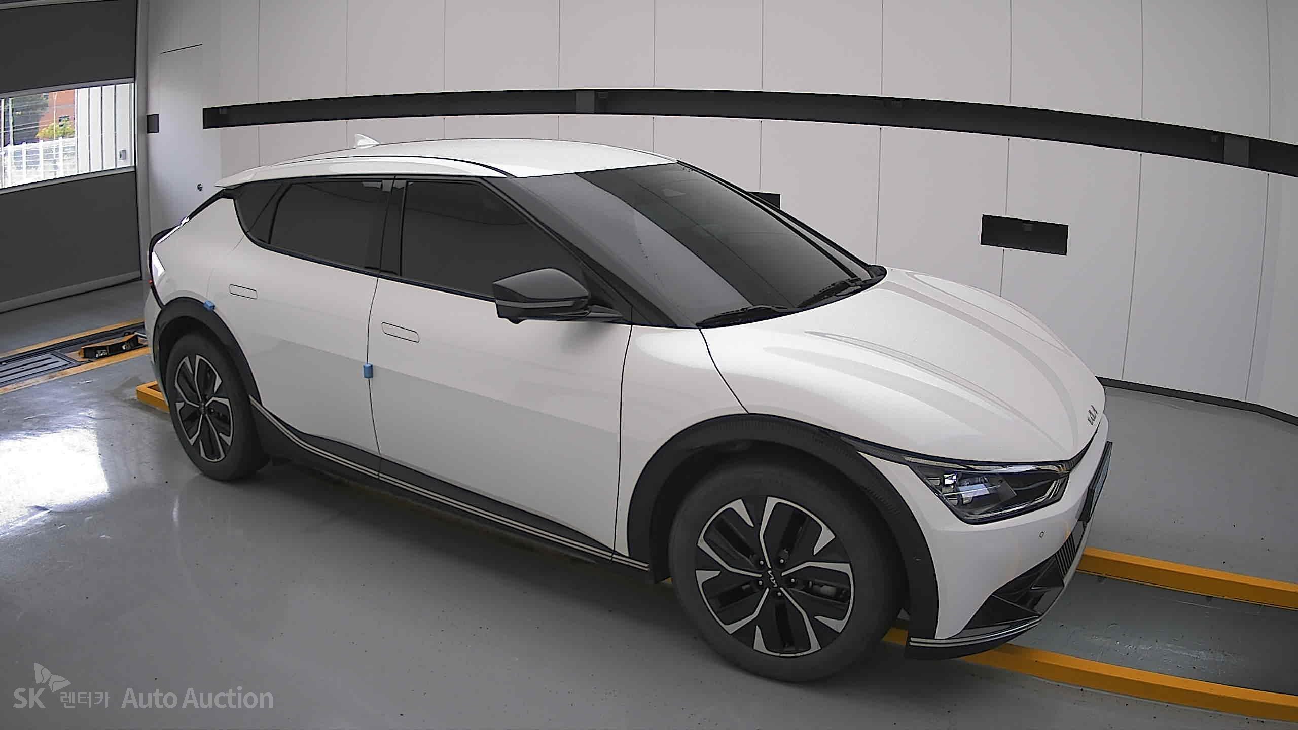 2022 - kia ev6