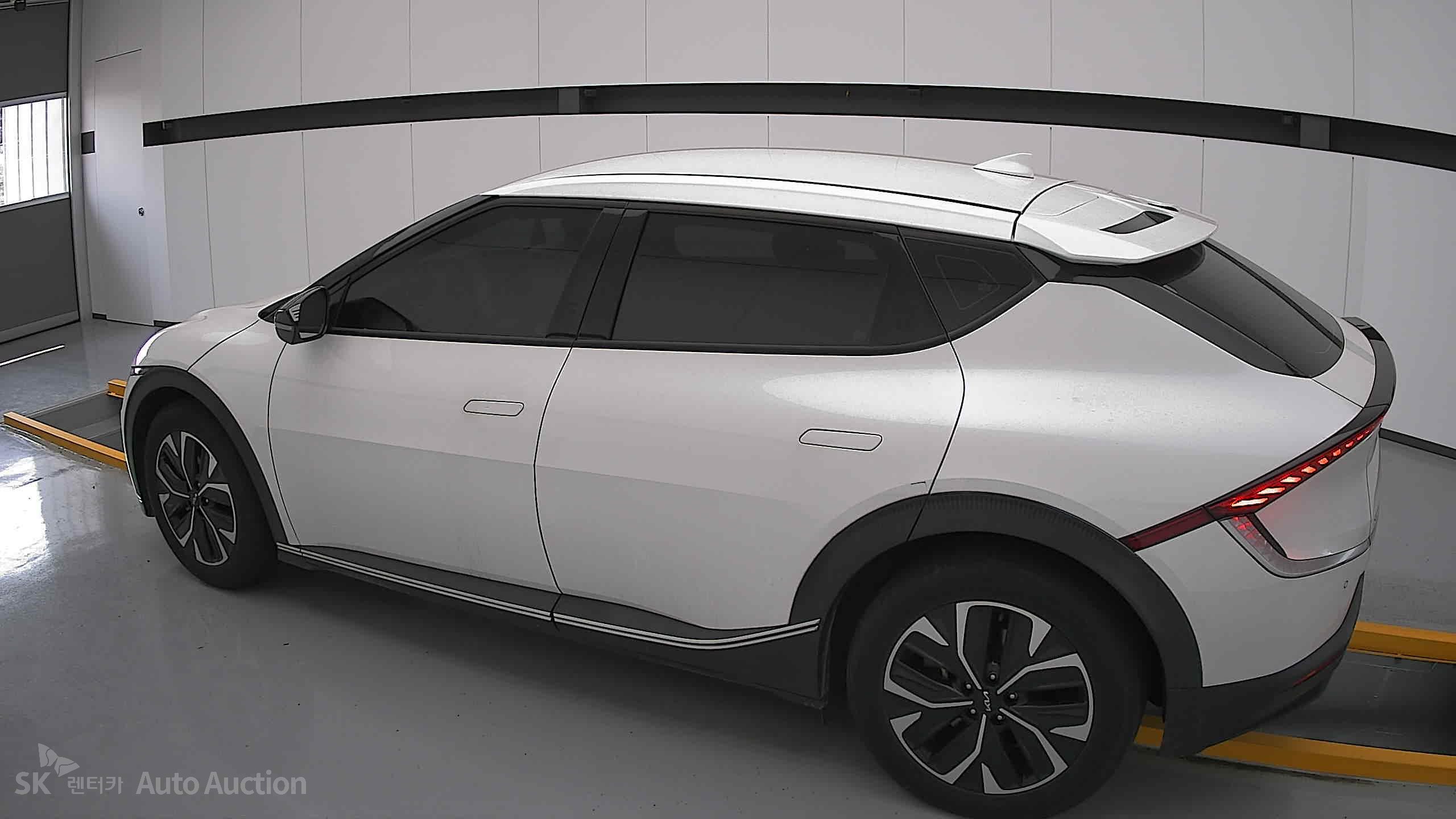 2022 - kia ev6