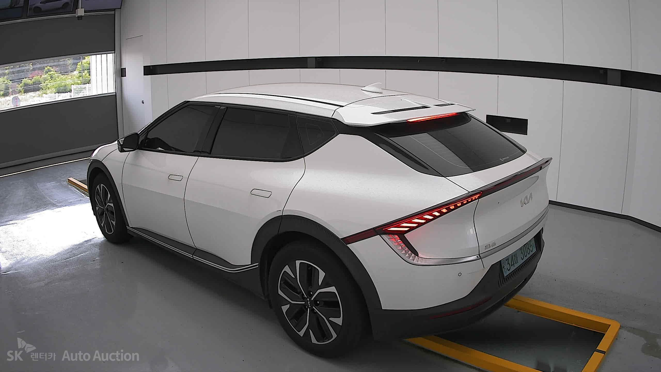 2022 - kia ev6