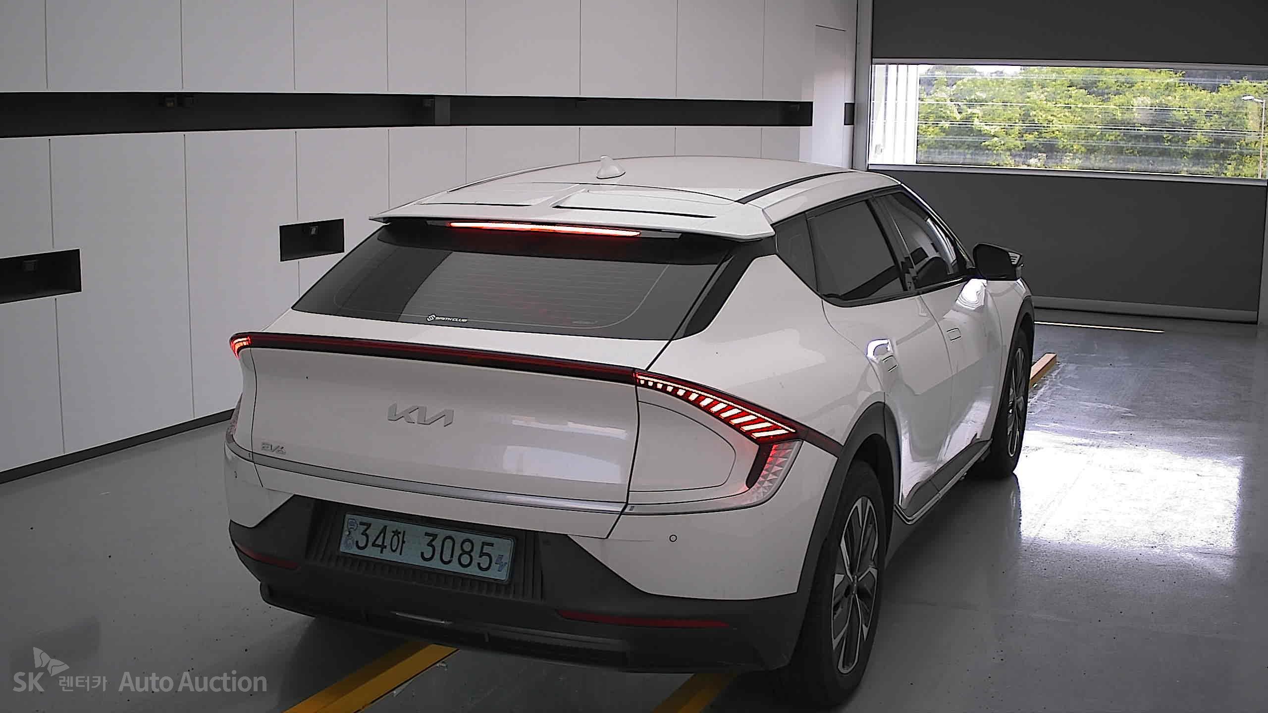 2022 - kia ev6