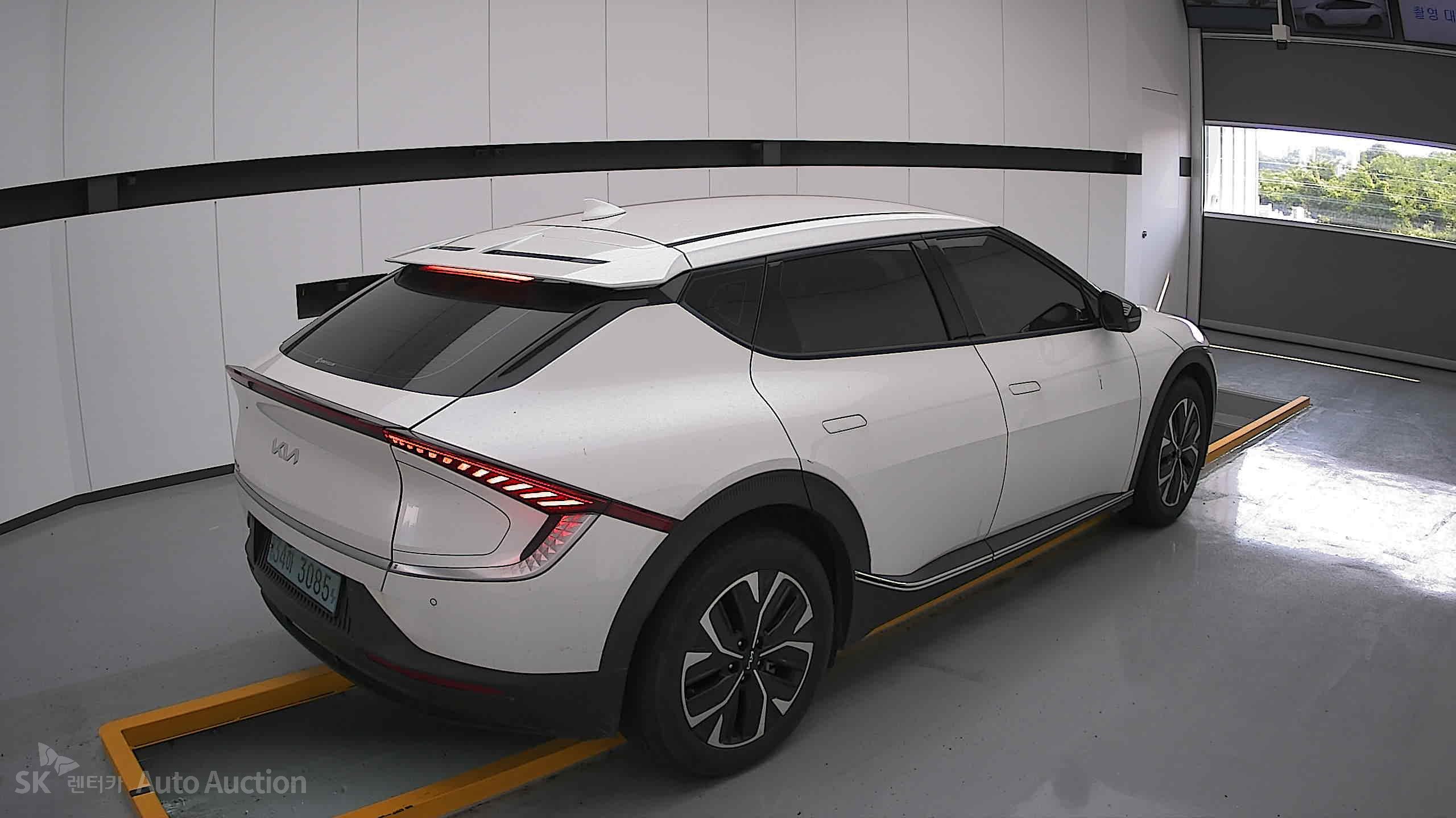 2022 - kia ev6