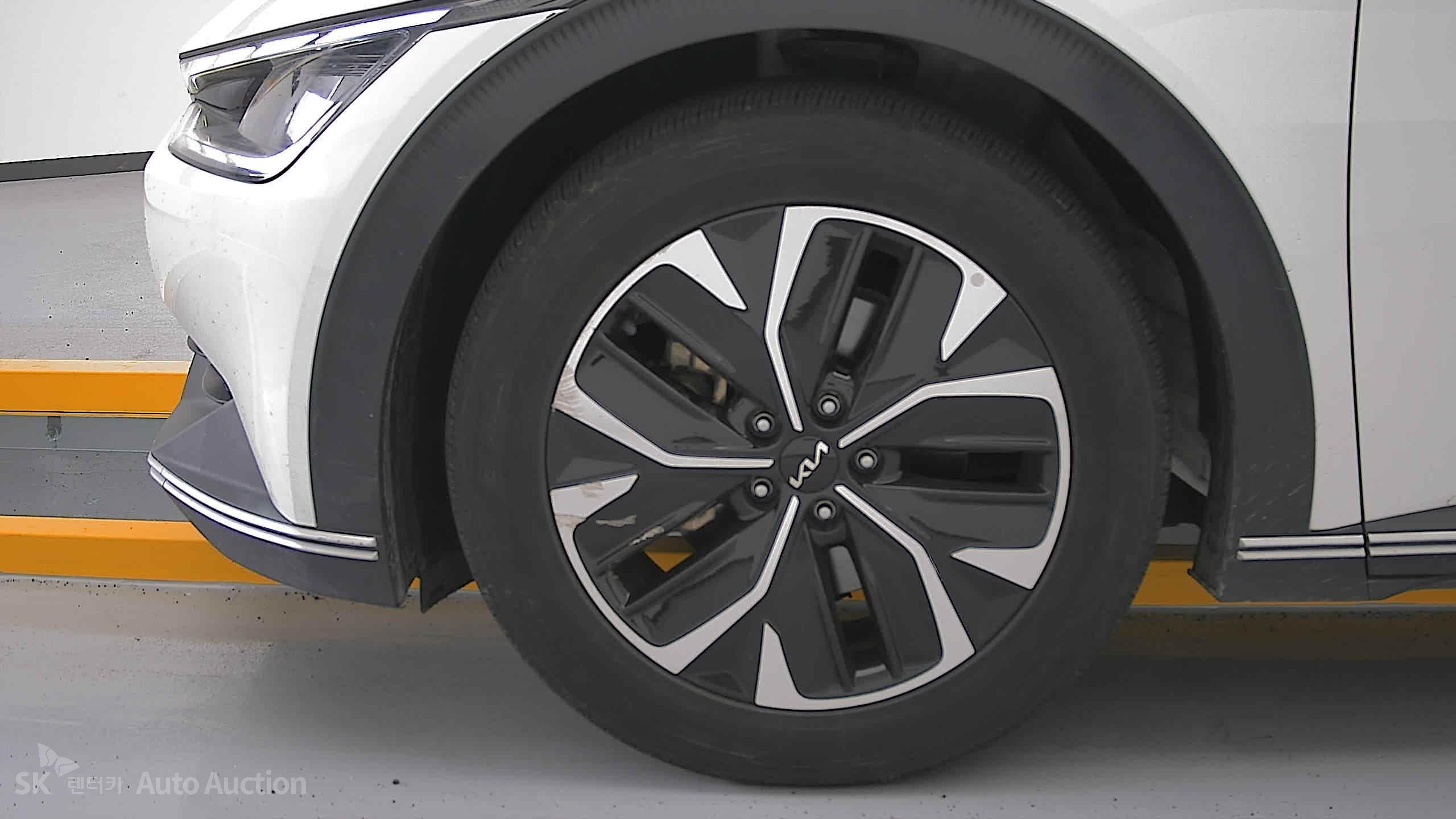 2022 - kia ev6