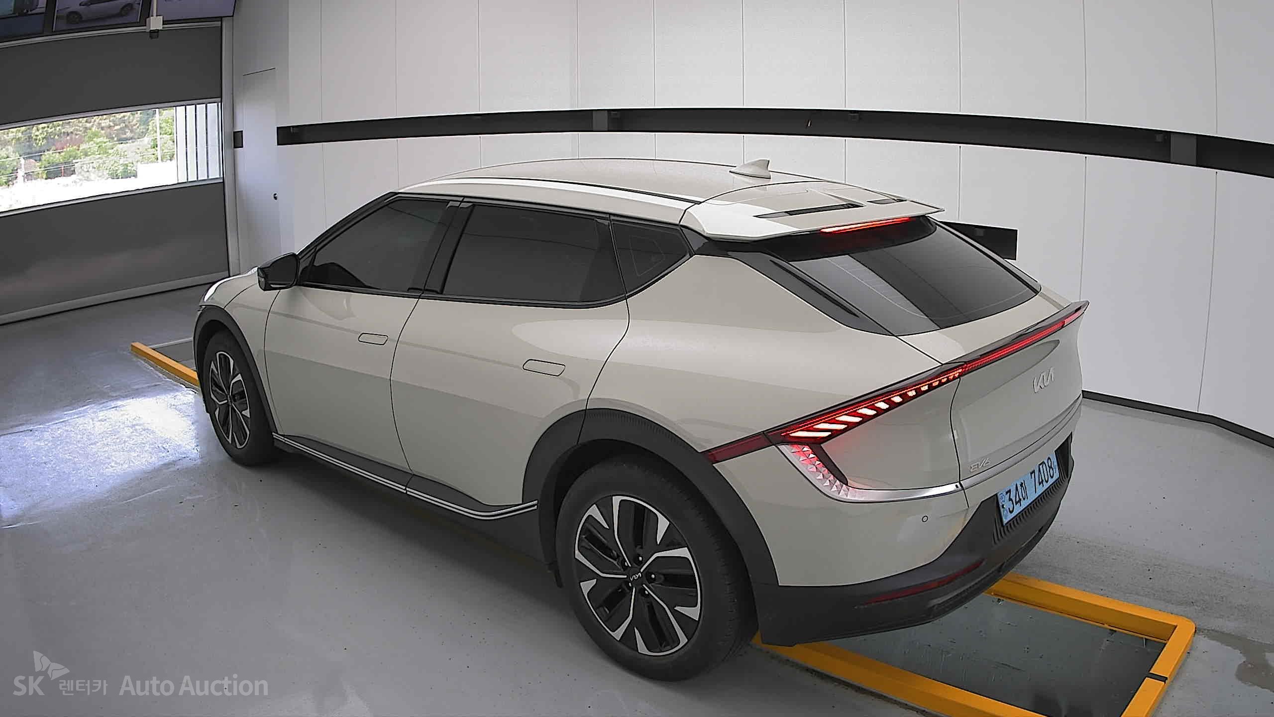 2023 - kia ev6