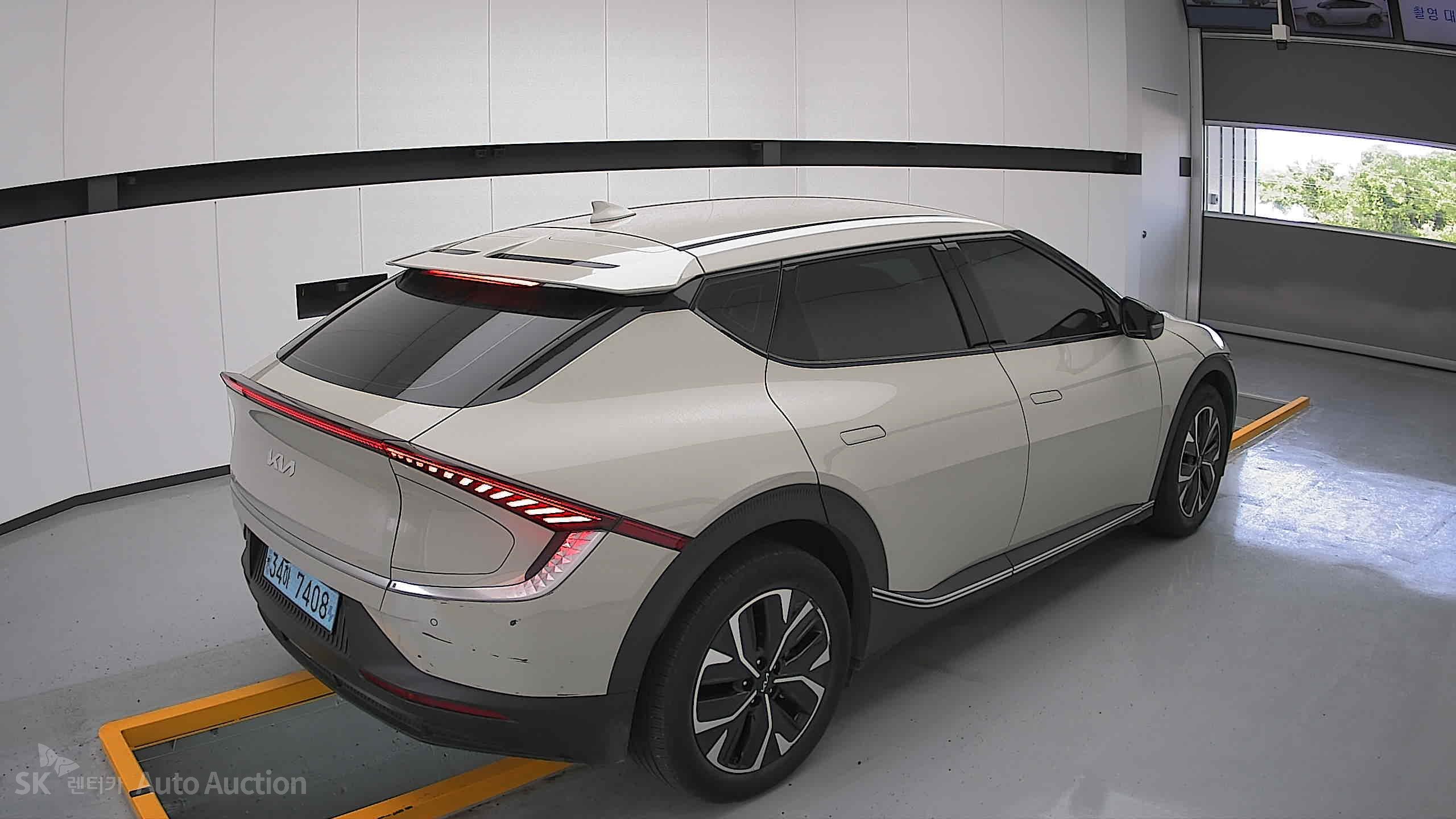 2023 - kia ev6