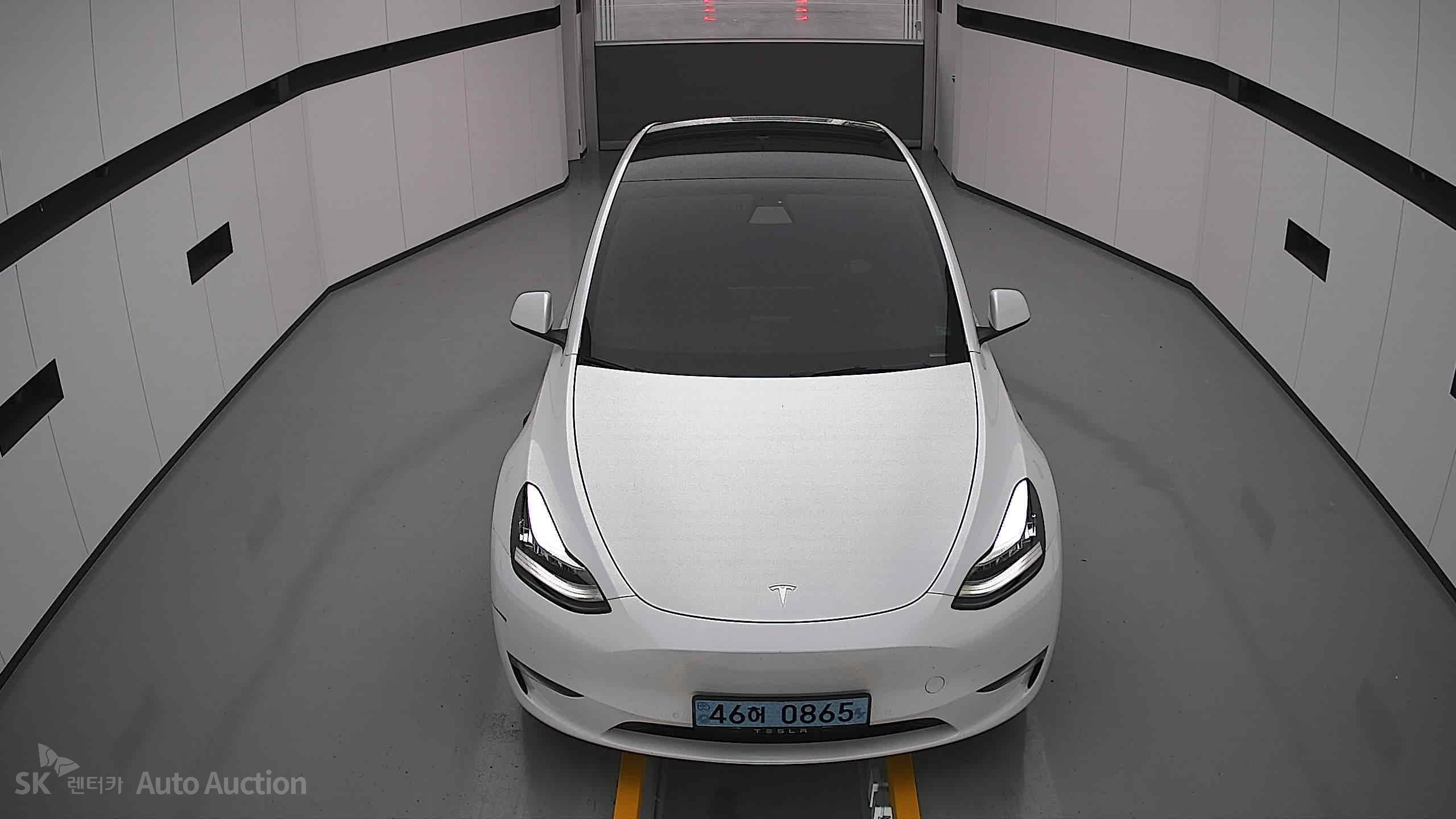 2022 - tesla model y