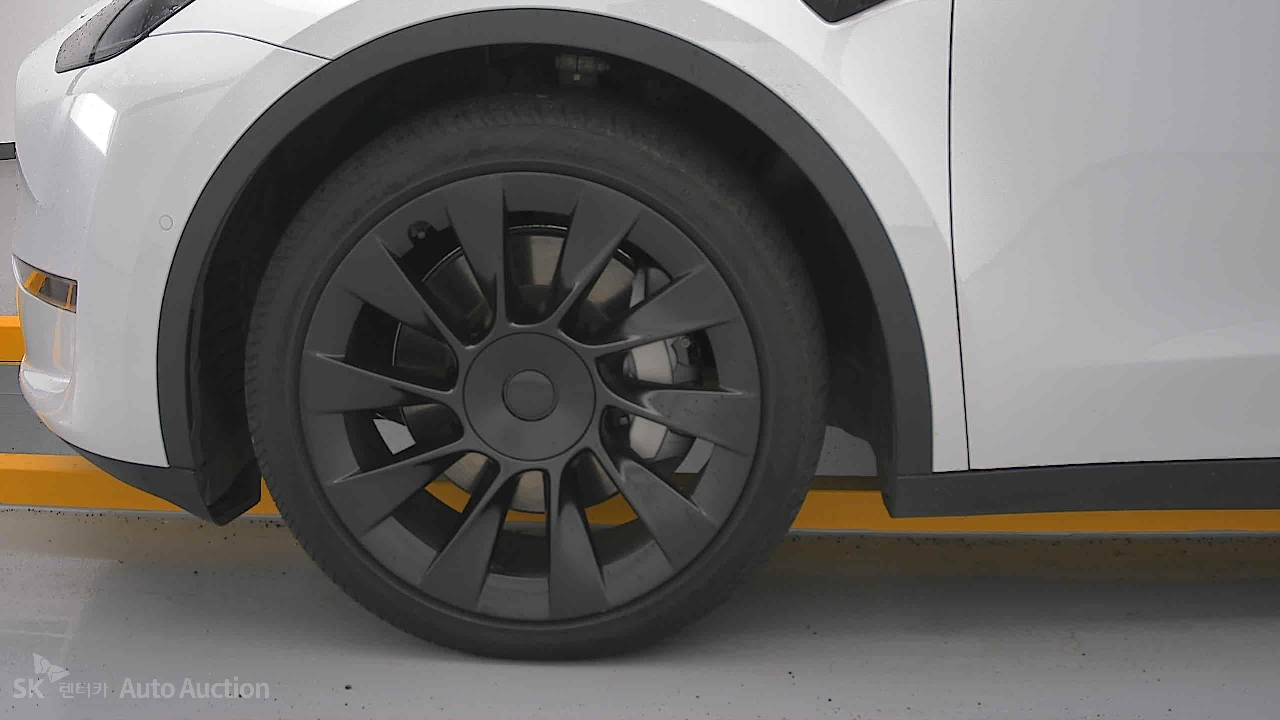 2022 - tesla model y