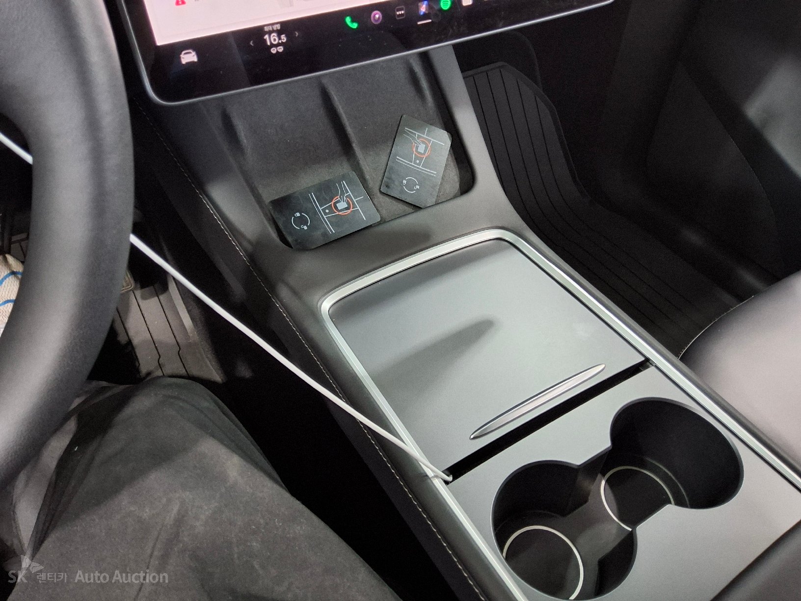 2022 - tesla model y