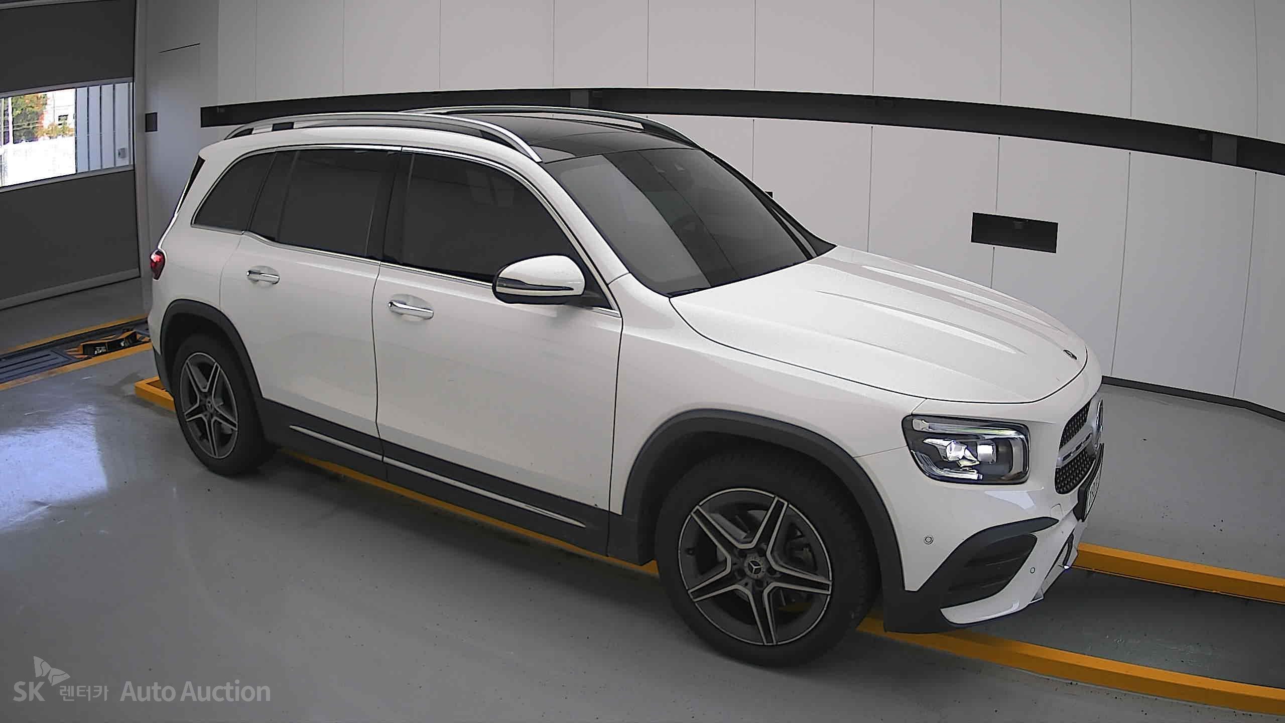 2022 - mercedes-benz glb 250