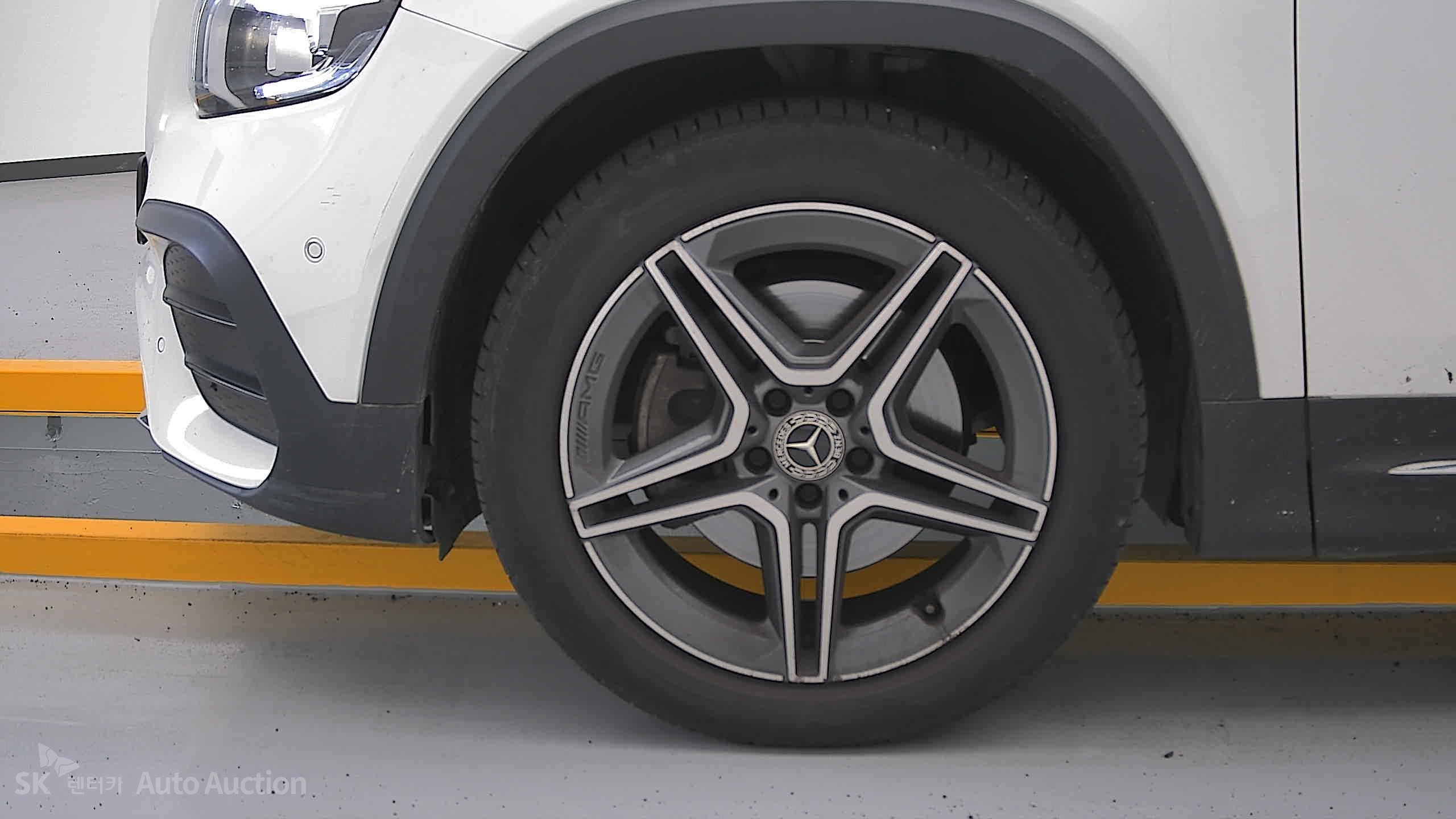 2022 - mercedes-benz glb 250