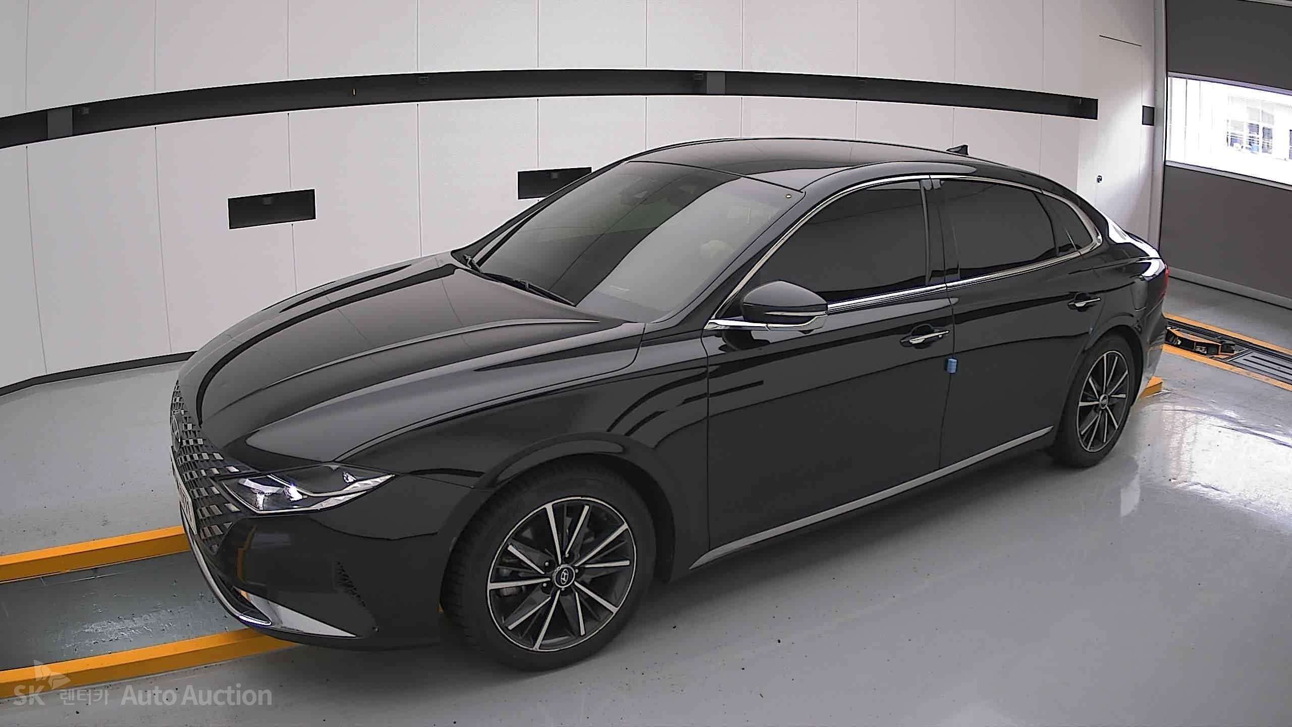 2022 - hyundai grandeur
