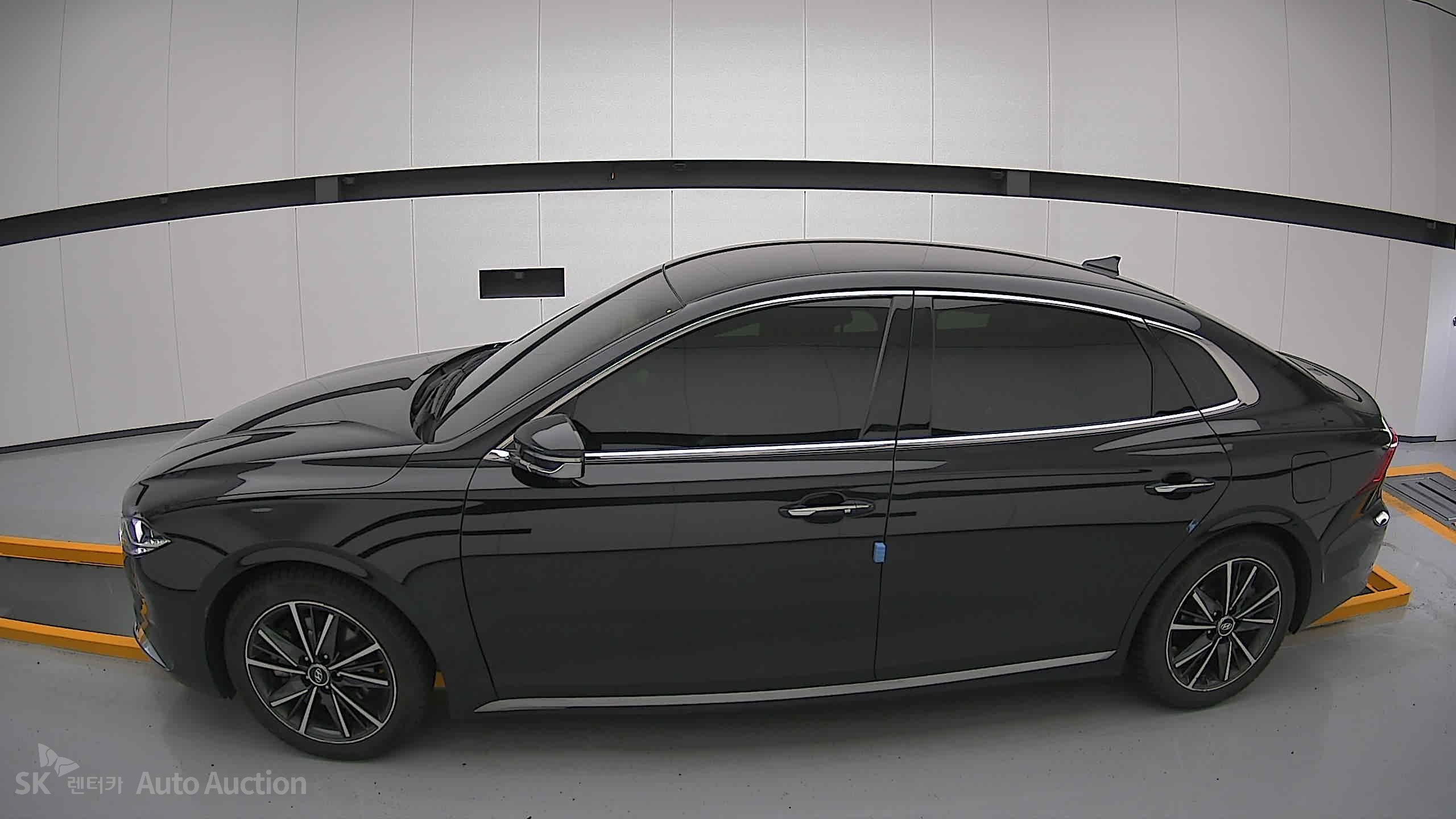 2022 - hyundai grandeur