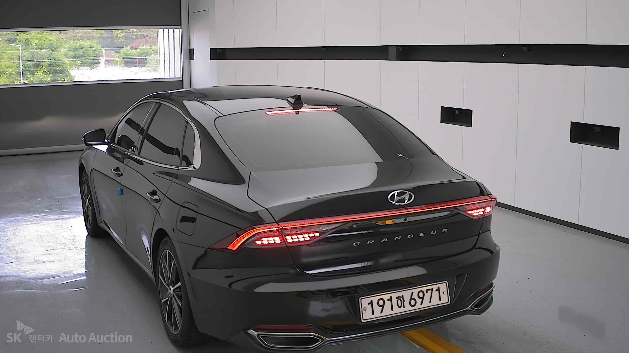 2022 - hyundai grandeur