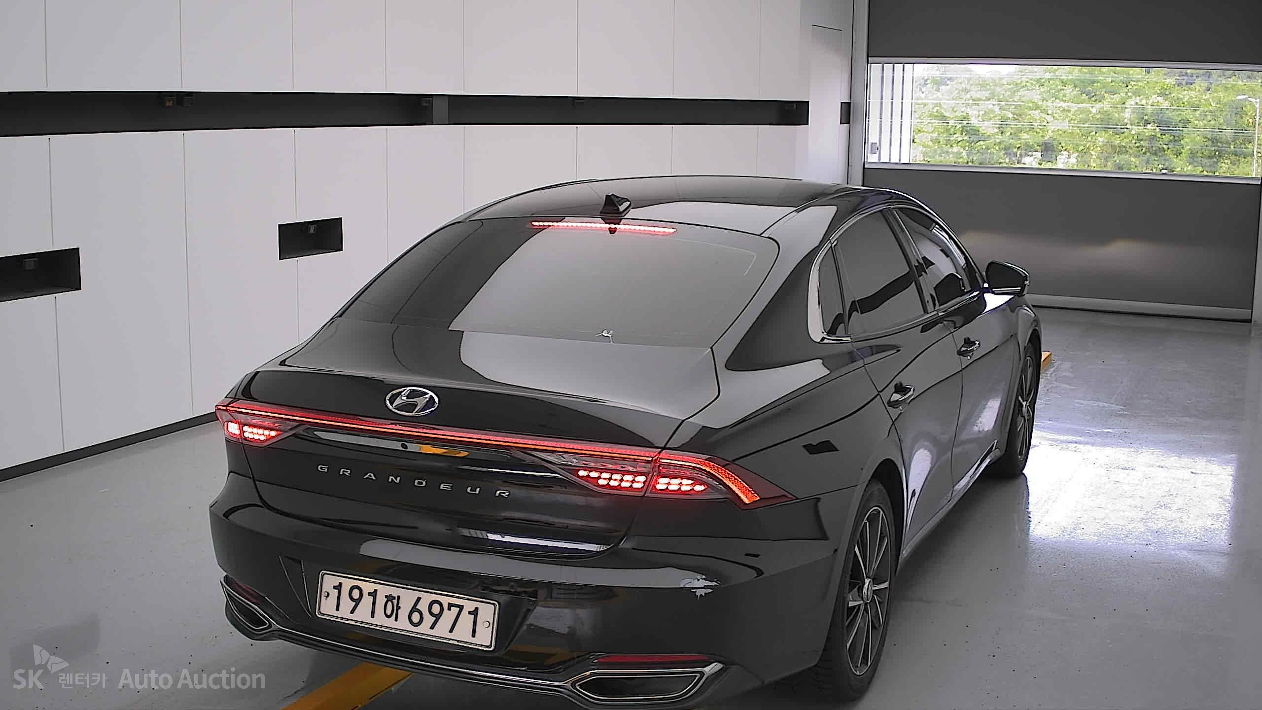 2022 - hyundai grandeur
