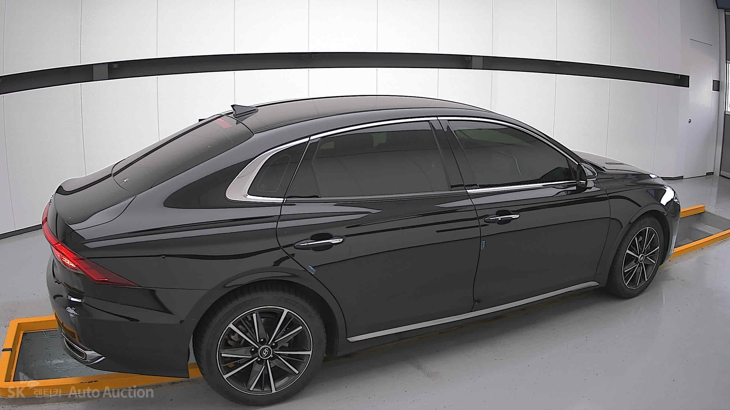 2022 - hyundai grandeur