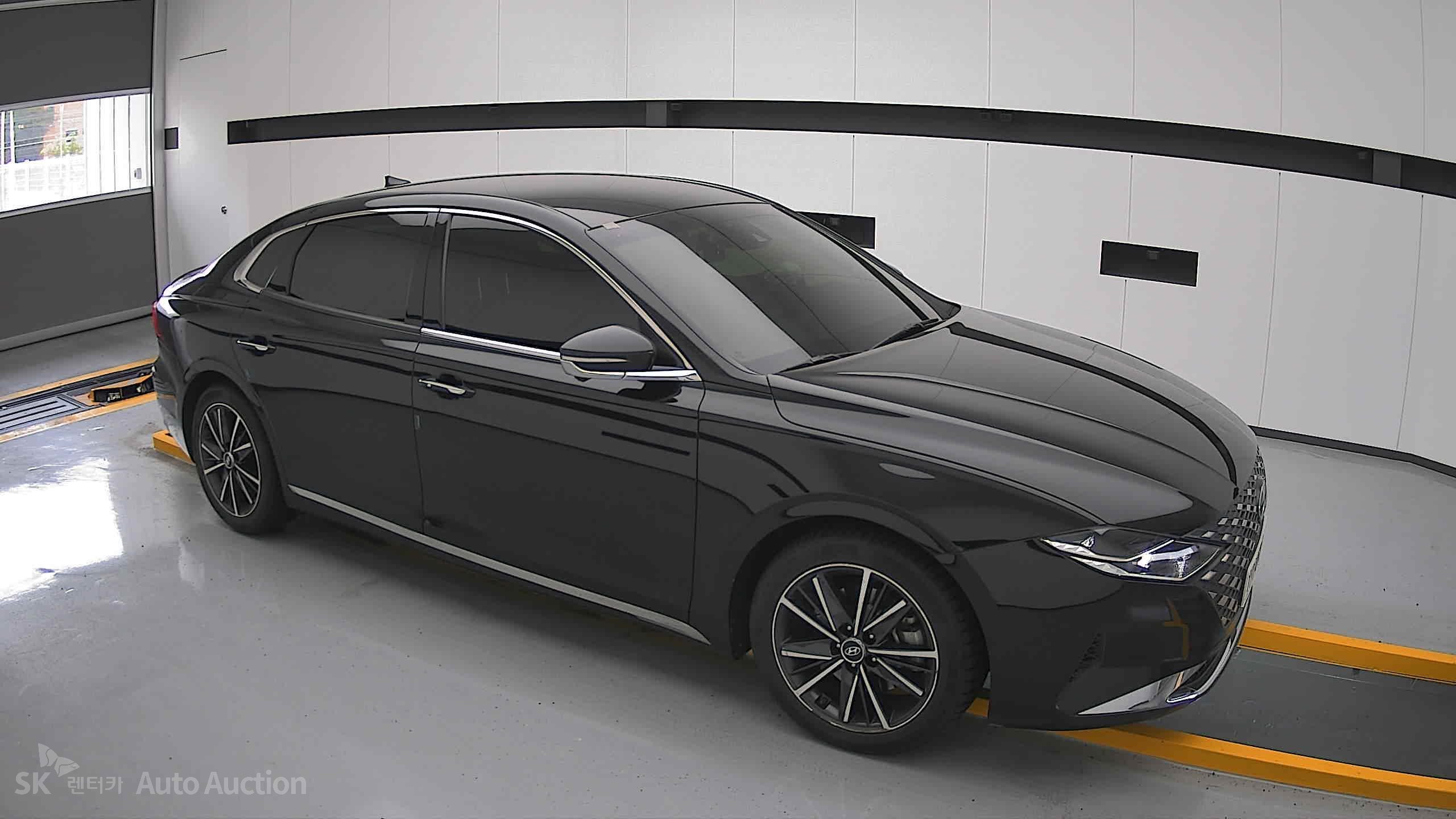 2022 - hyundai grandeur