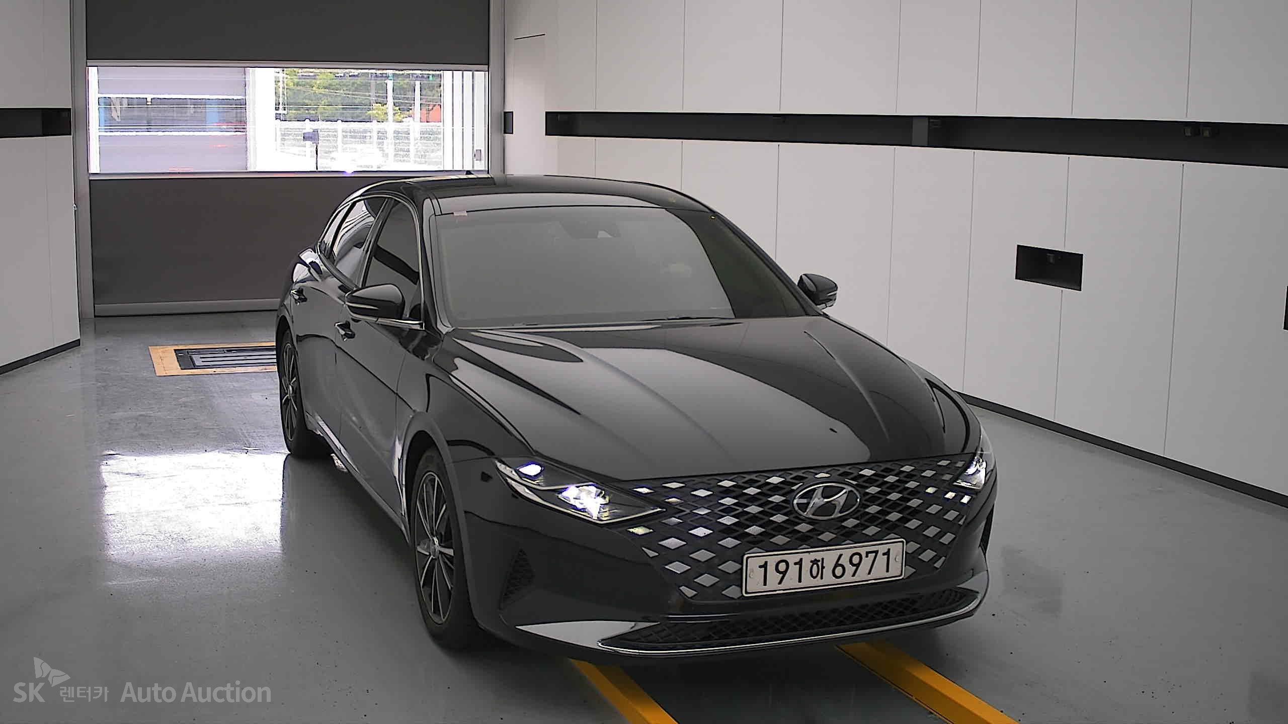 2022 - hyundai grandeur