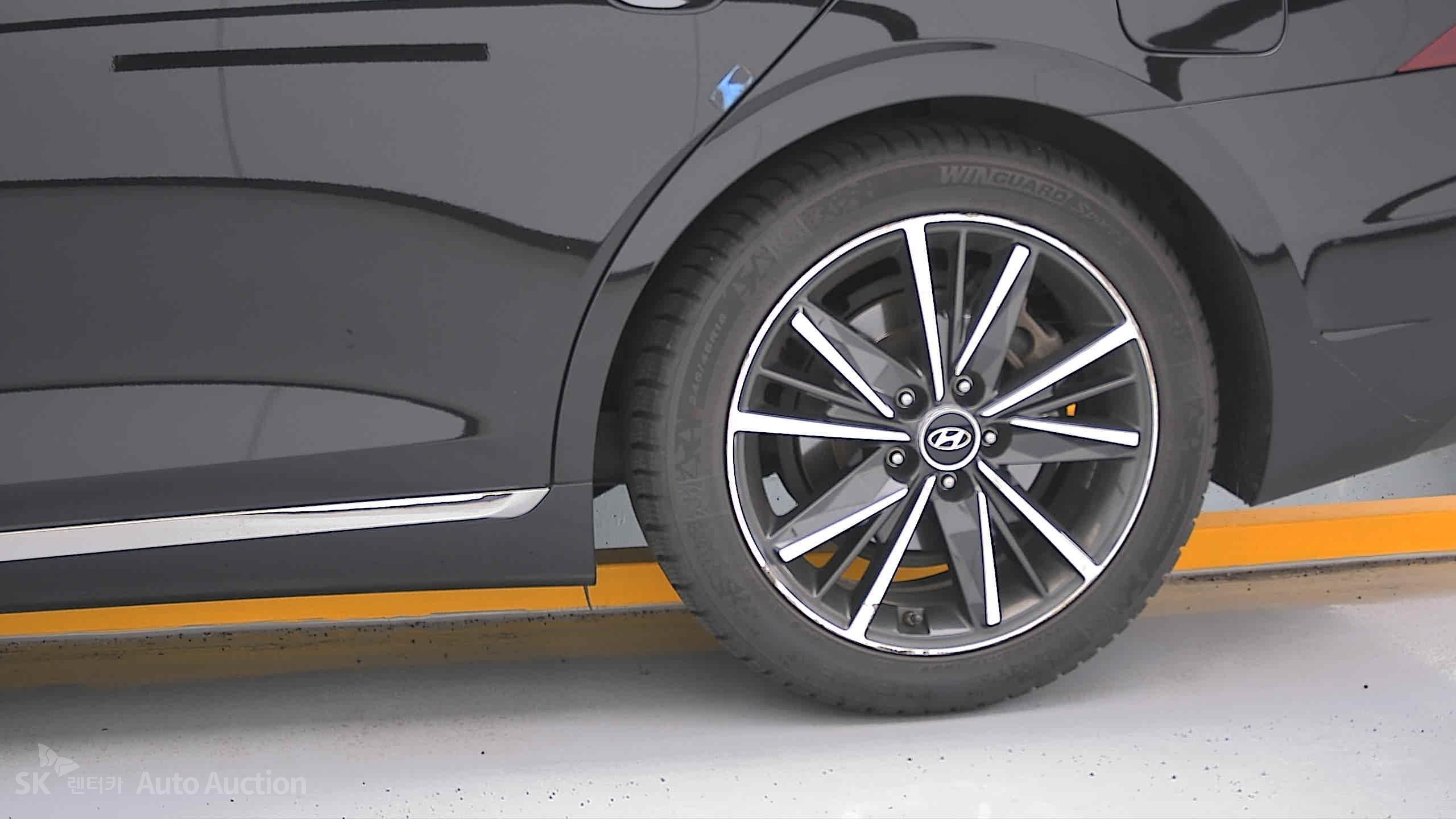 2022 - hyundai grandeur