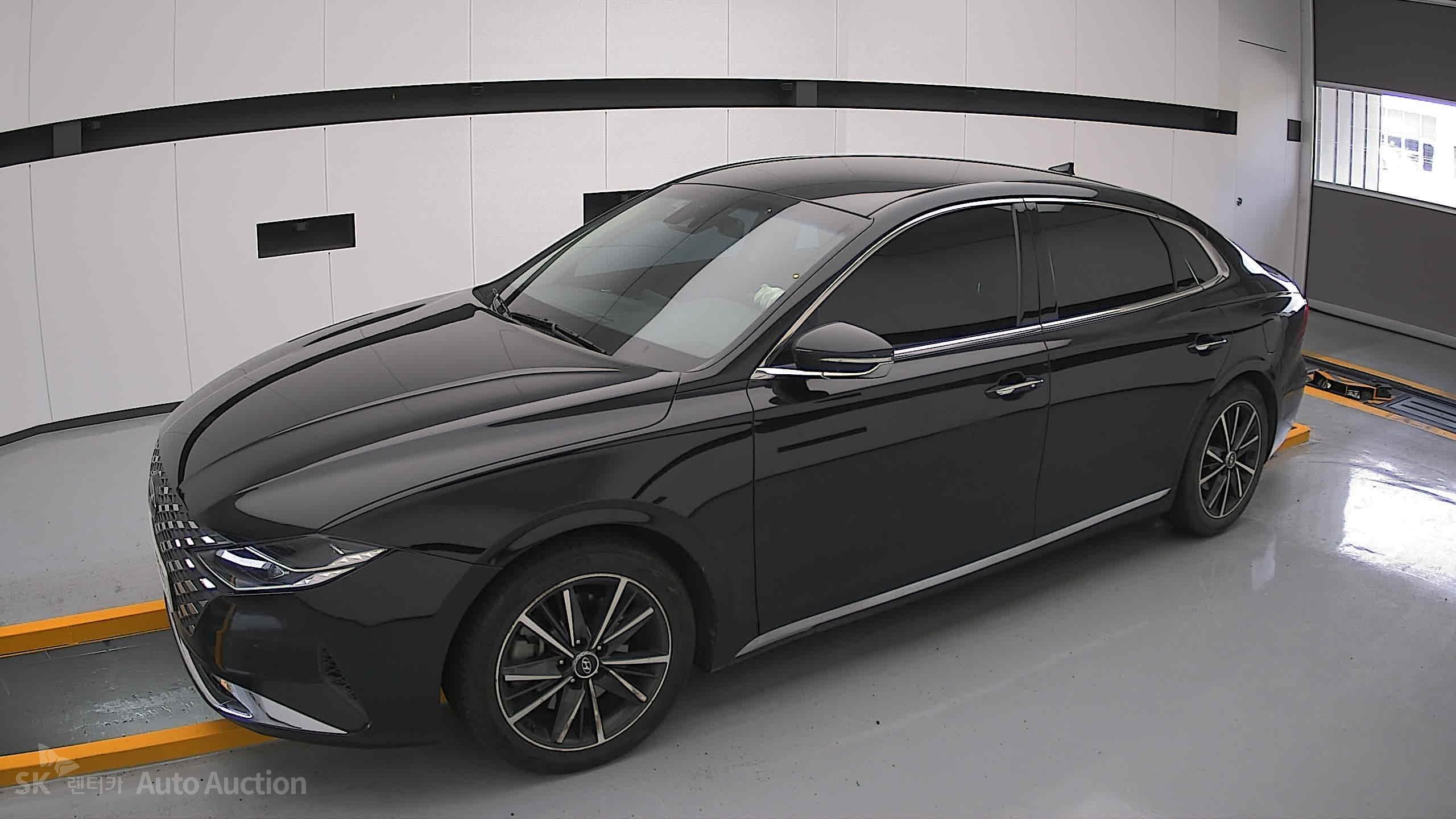2021 - hyundai grandeur
