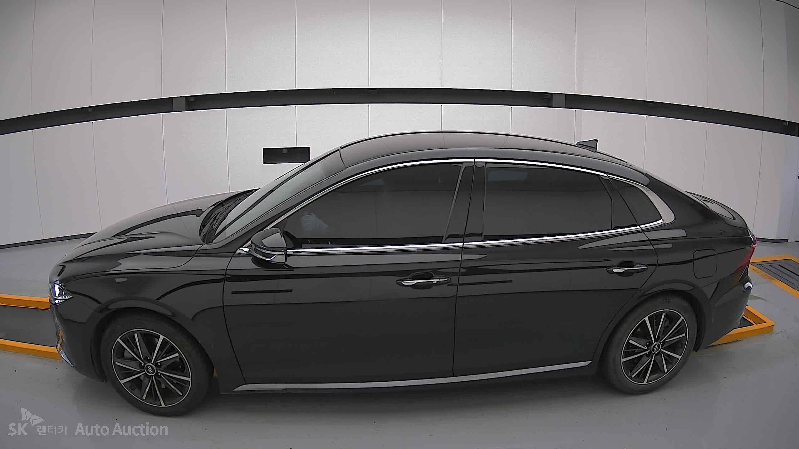2021 - hyundai grandeur