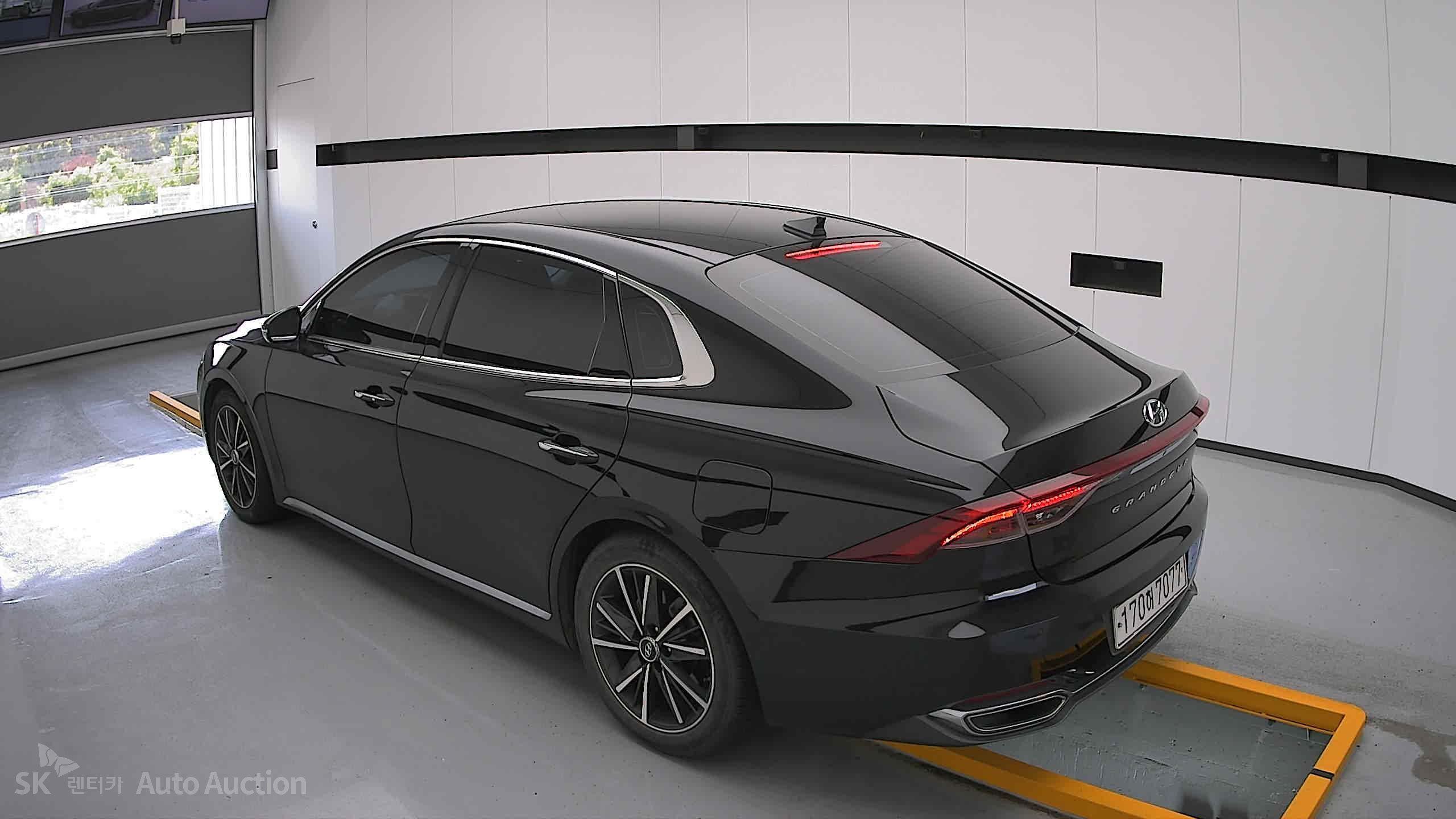 2021 - hyundai grandeur