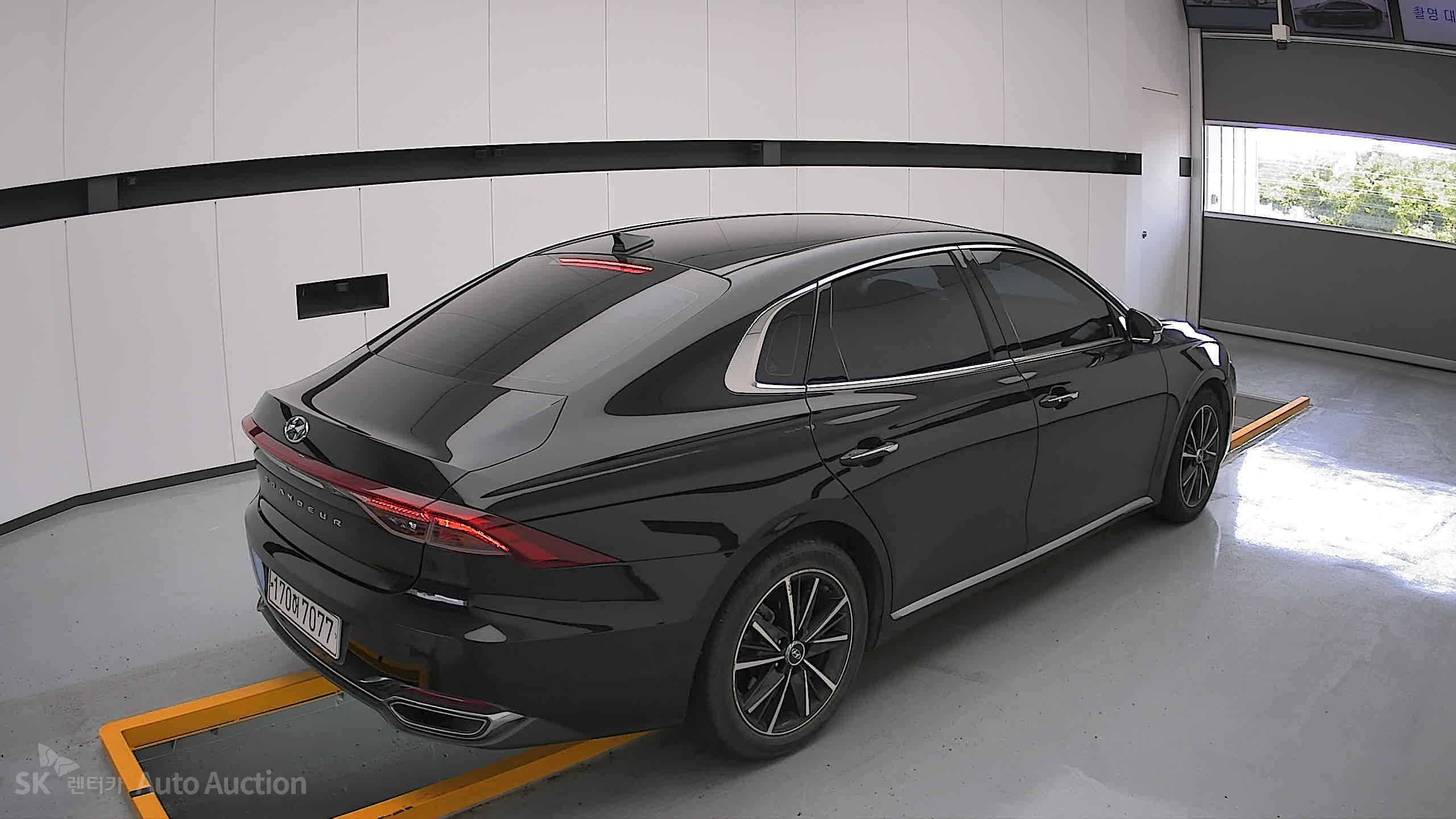 2021 - hyundai grandeur