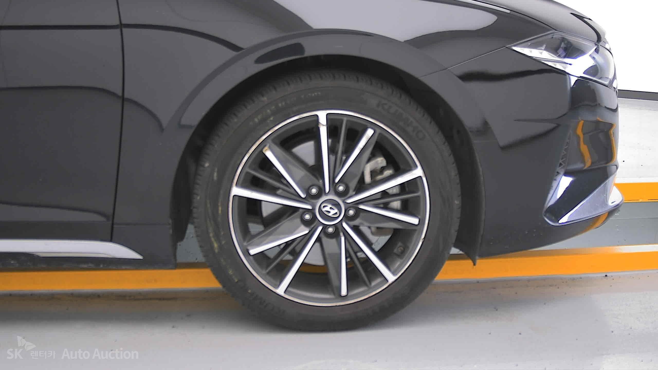 2021 - hyundai grandeur