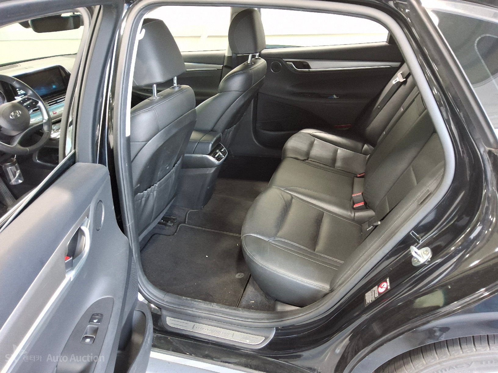 2021 - hyundai grandeur