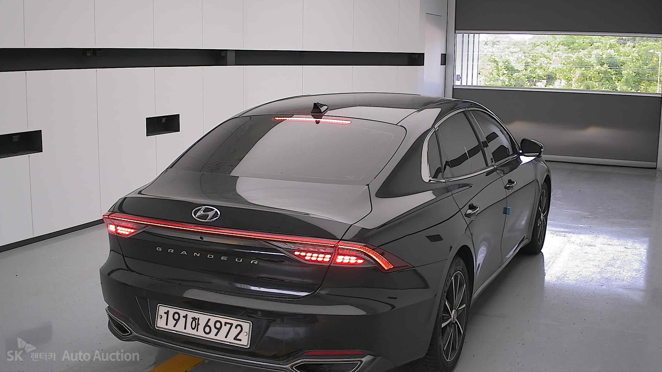 2022 - hyundai grandeur