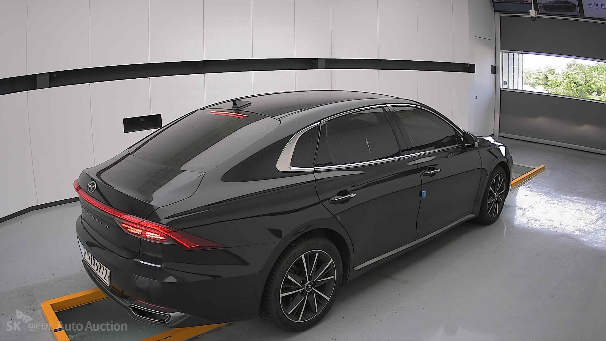 2022 - hyundai grandeur