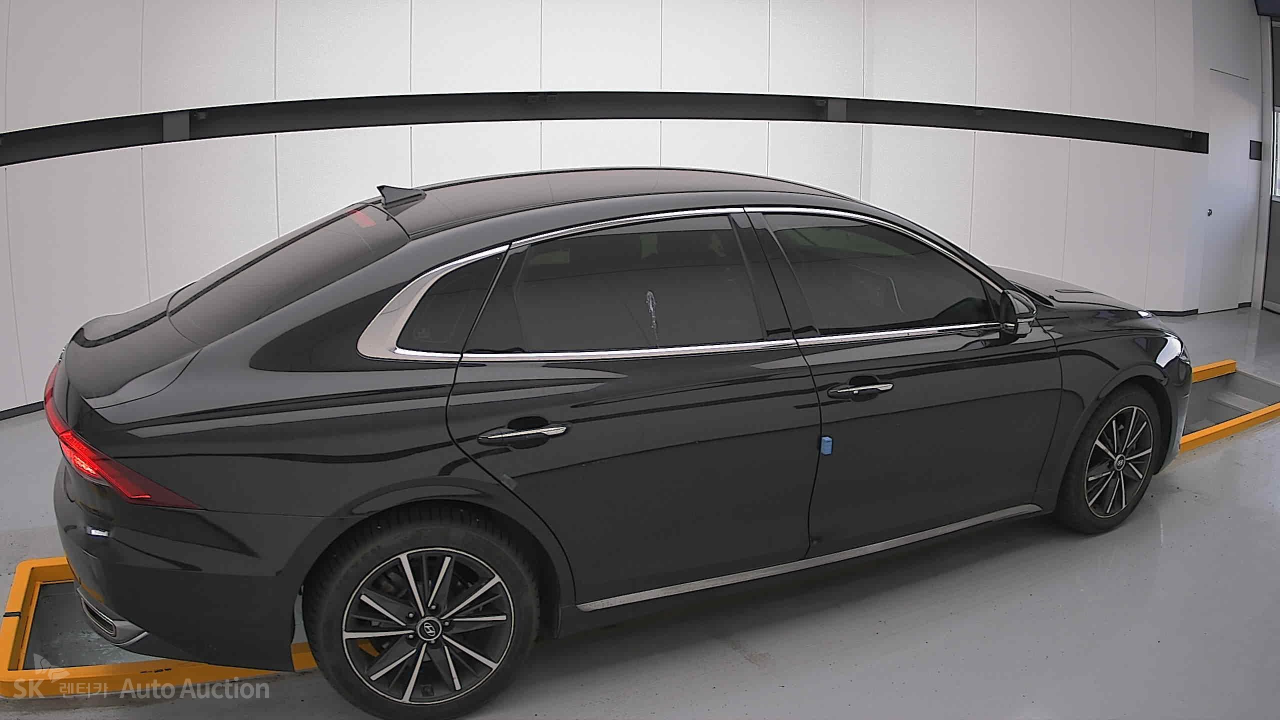 2022 - hyundai grandeur