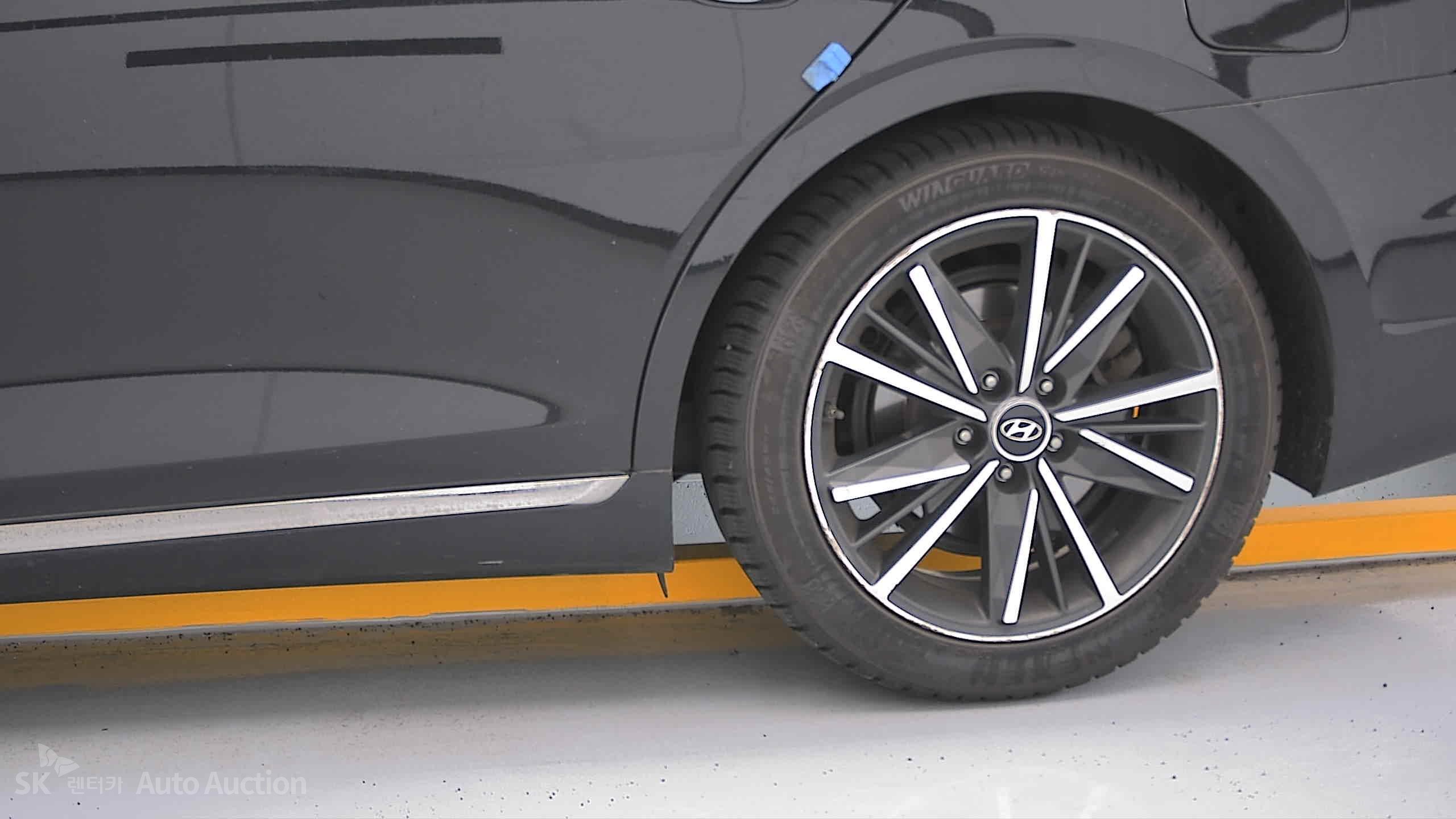 2022 - hyundai grandeur