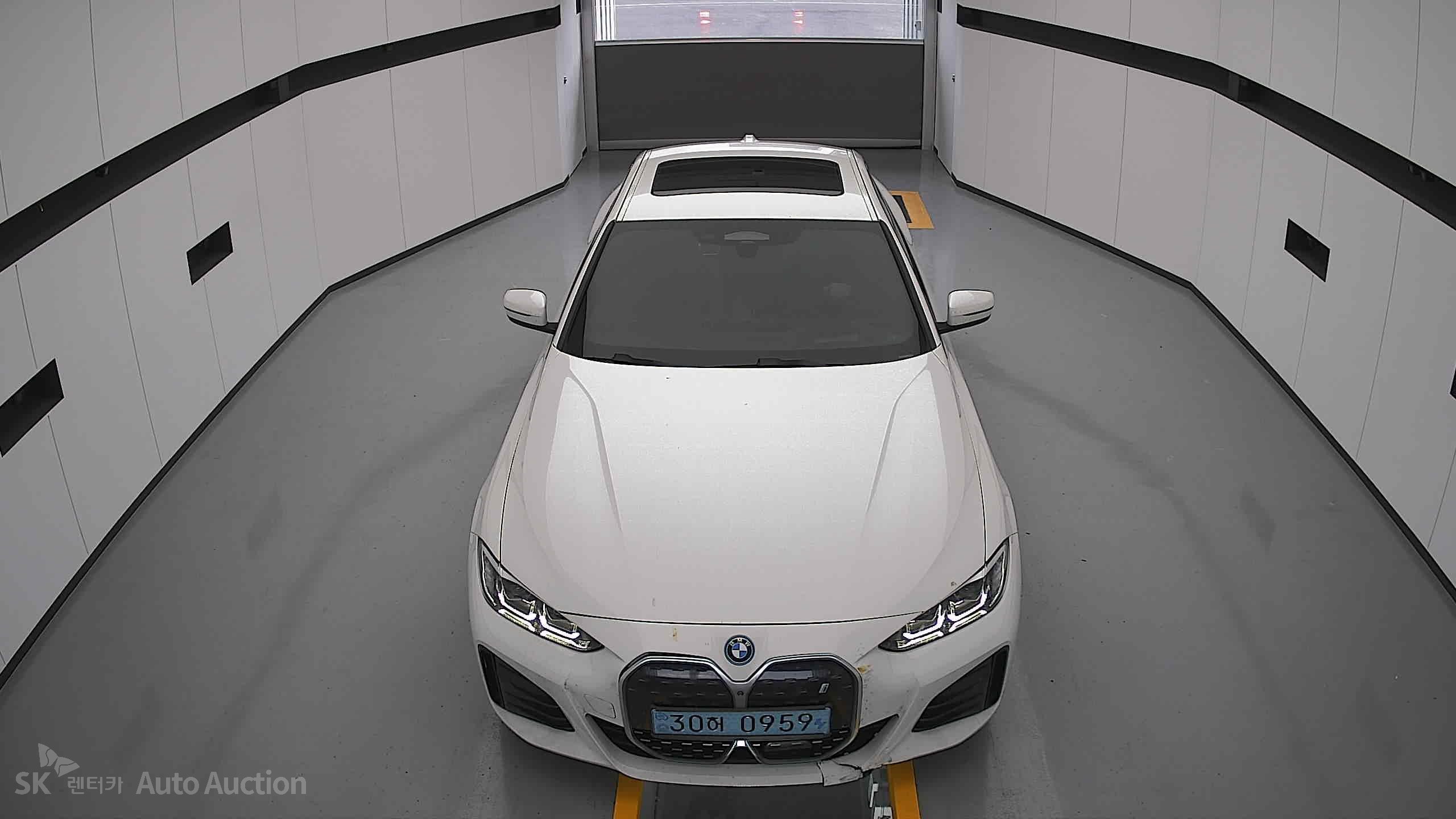 2022 - bmw i4 edrive40