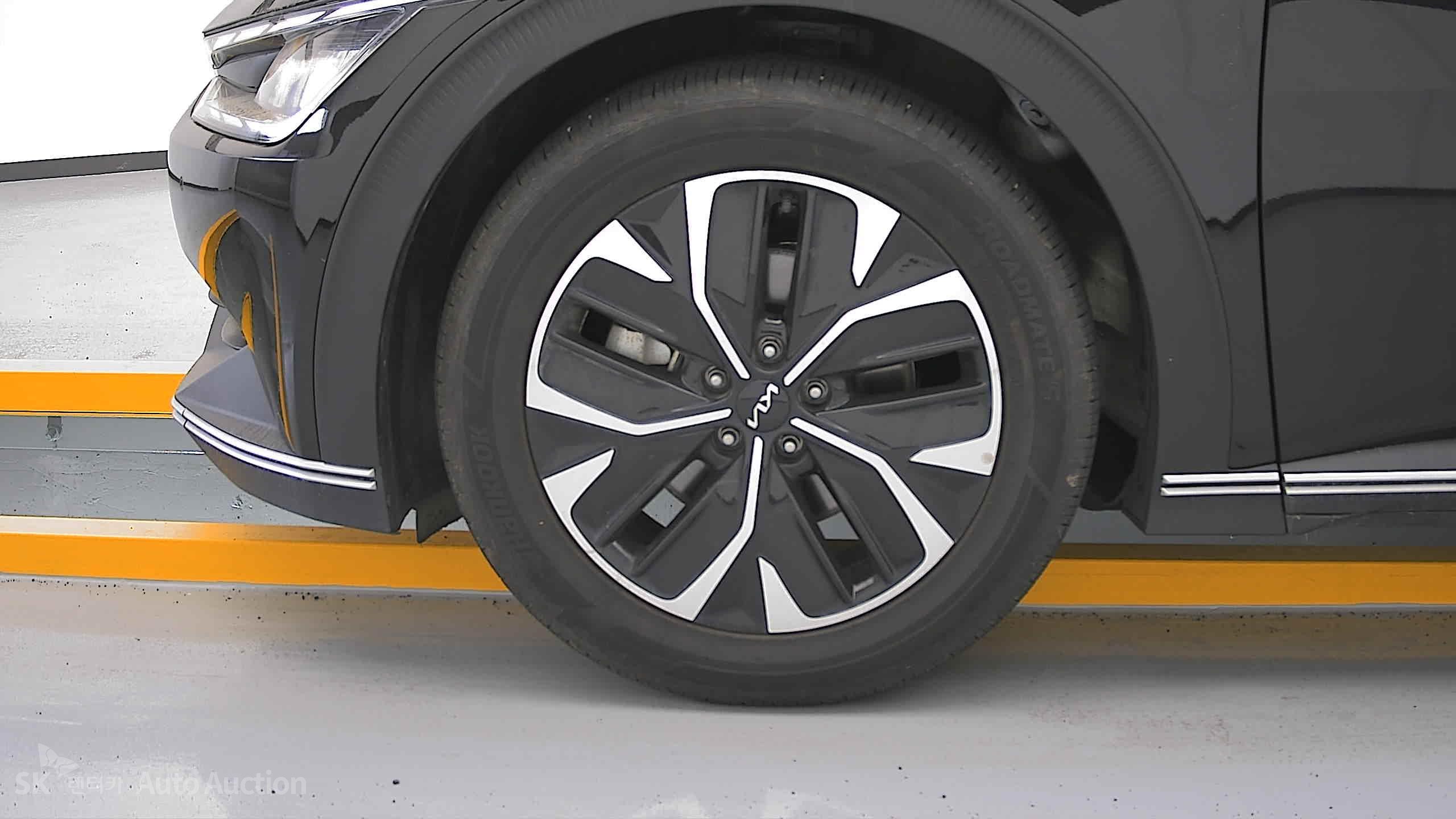 2023 - kia ev6