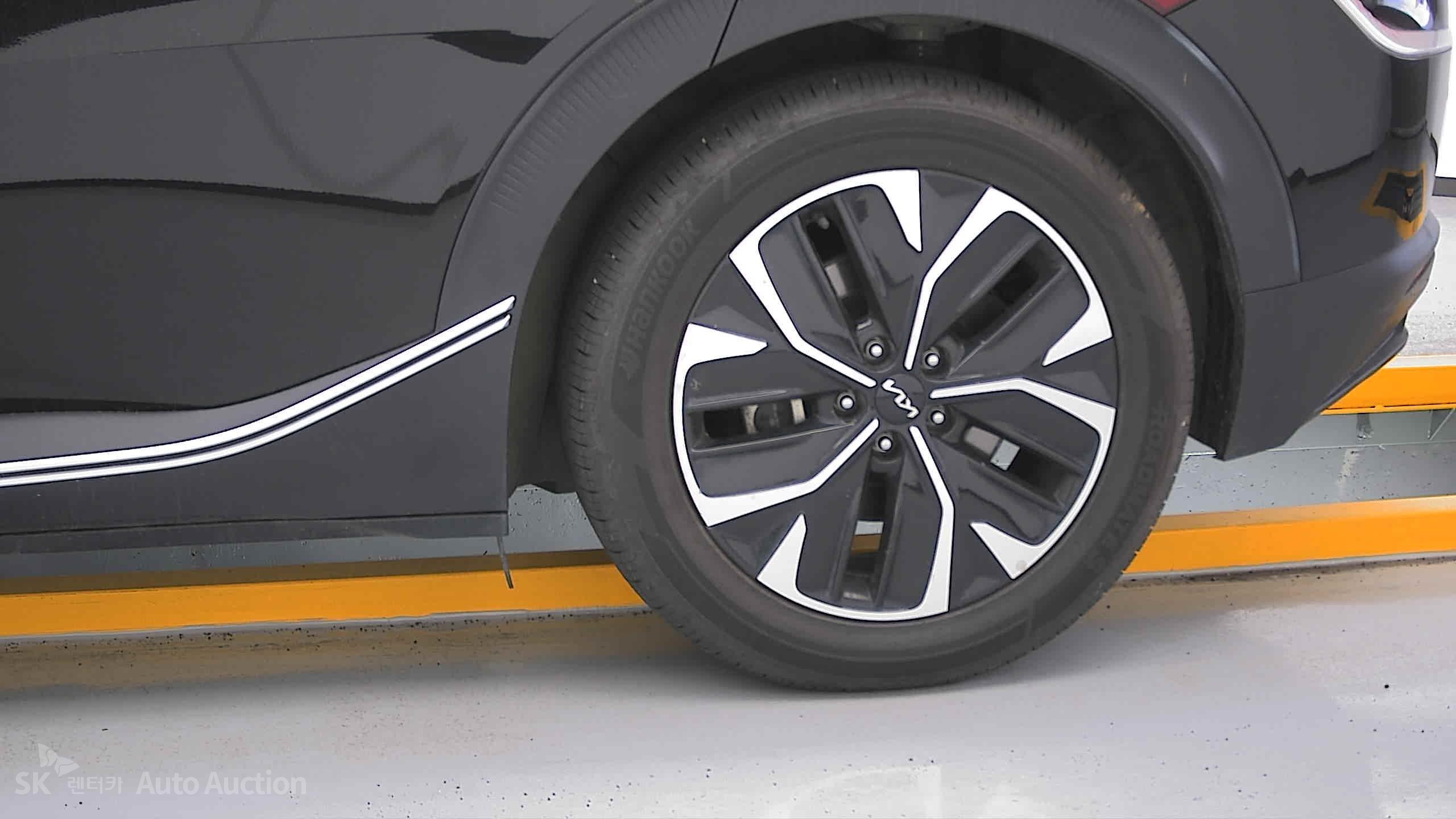 2023 - kia ev6