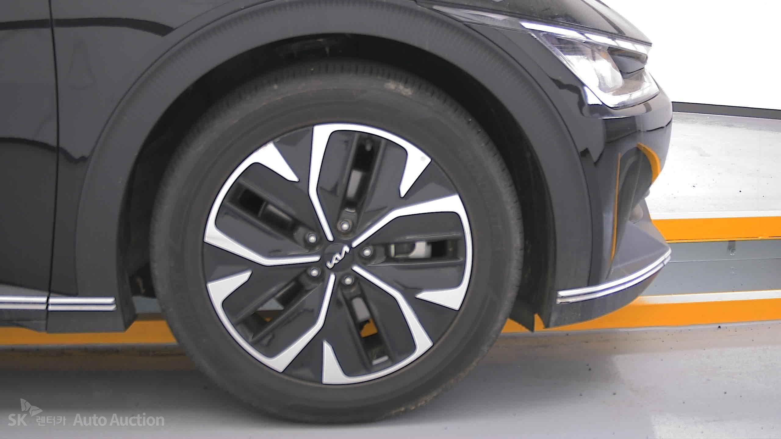 2023 - kia ev6
