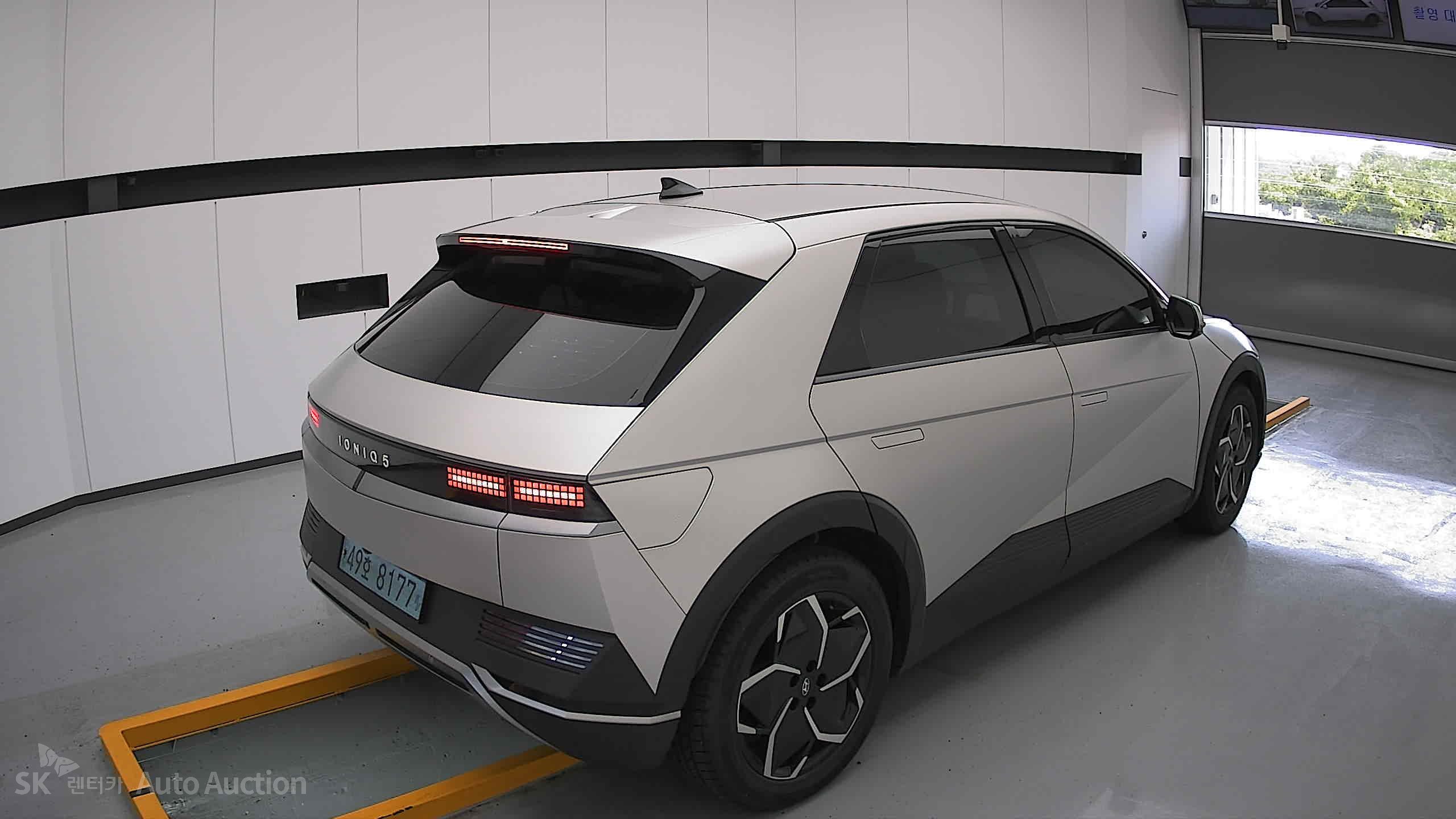 2022 - hyundai ioniq