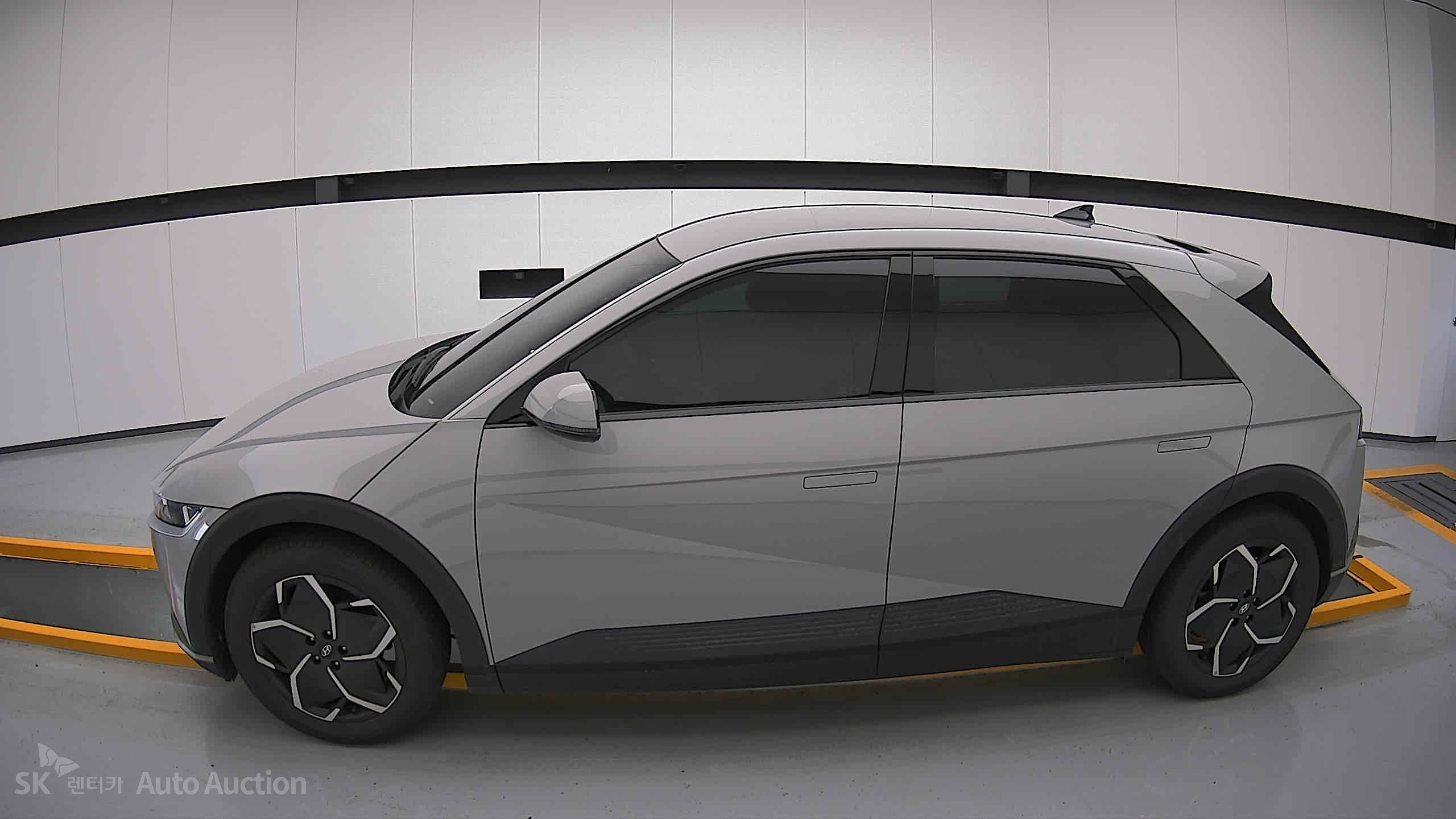 2022 - hyundai ioniq