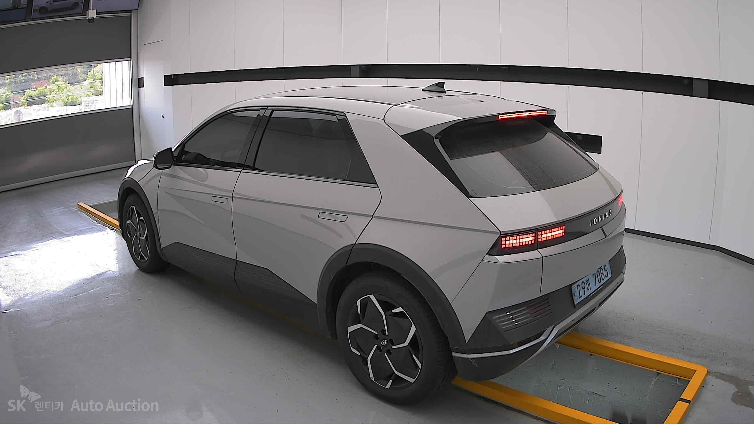 2022 - hyundai ioniq