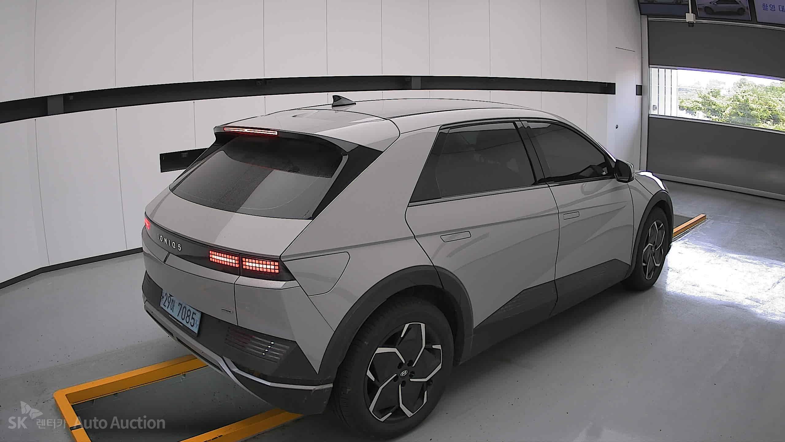 2022 - hyundai ioniq