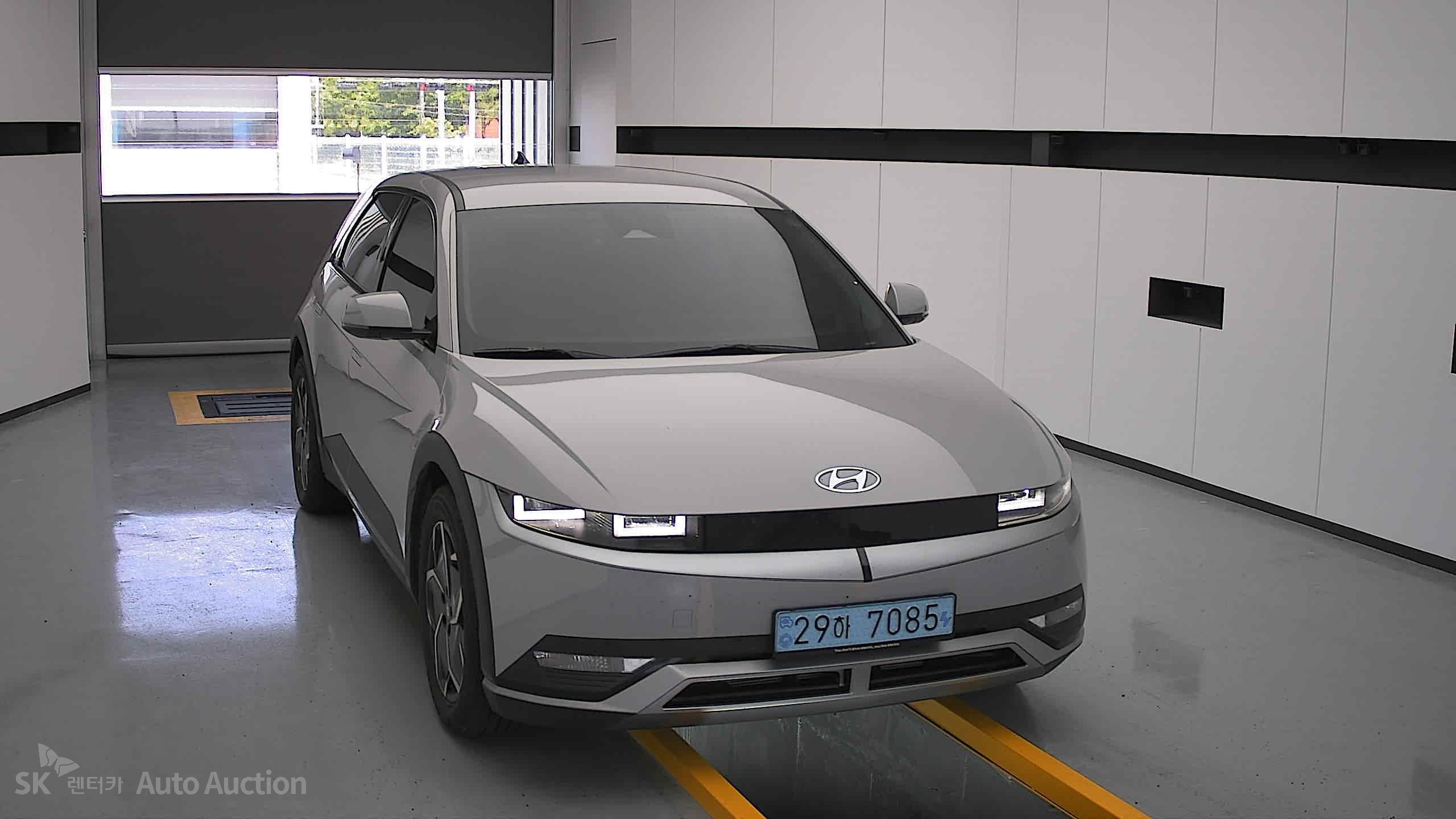 2022 - hyundai ioniq