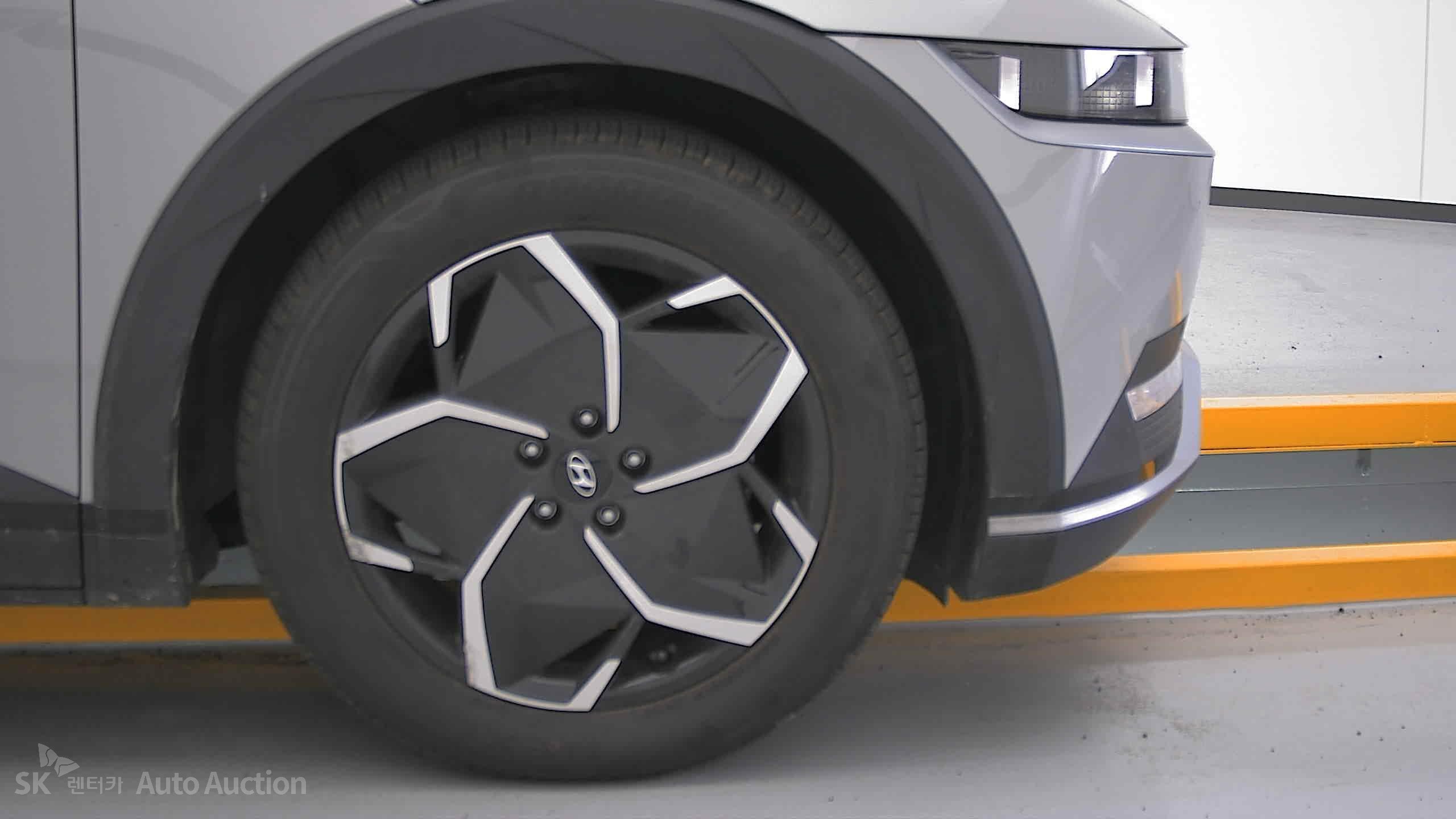 2022 - hyundai ioniq